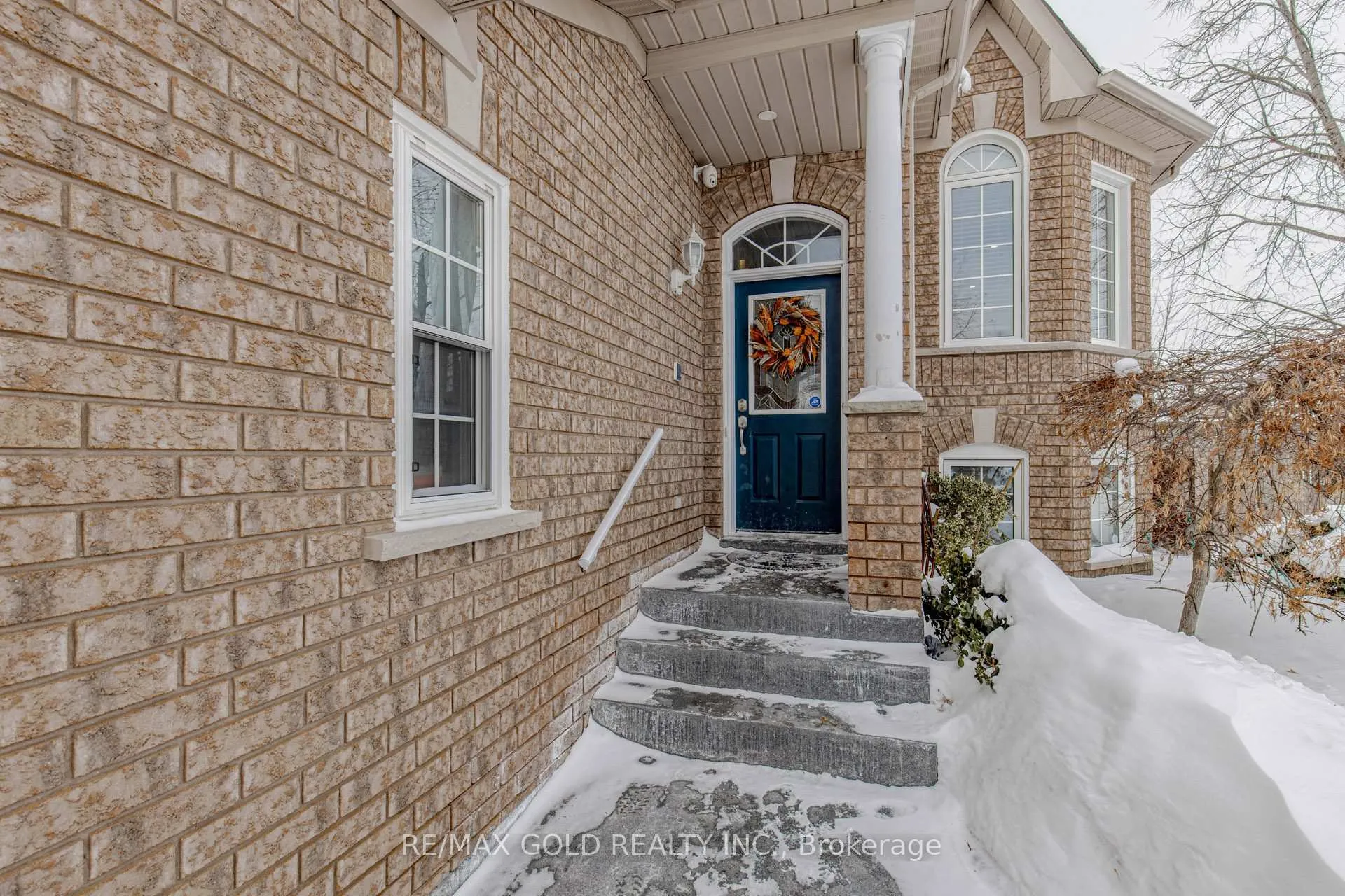 Photo 2 of 32 Aspenwood Trail, Caledon, Rural Caledon — HOMEH