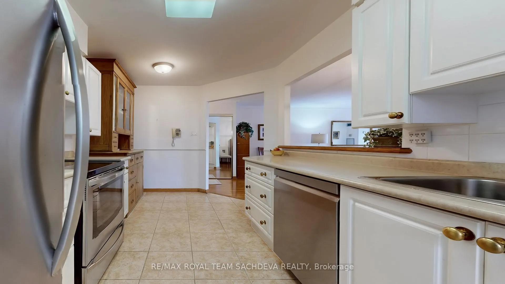 Photo 11 of Unit 211, 1890 Valley Farm Road, Pickering, Town Centre — HOMEH