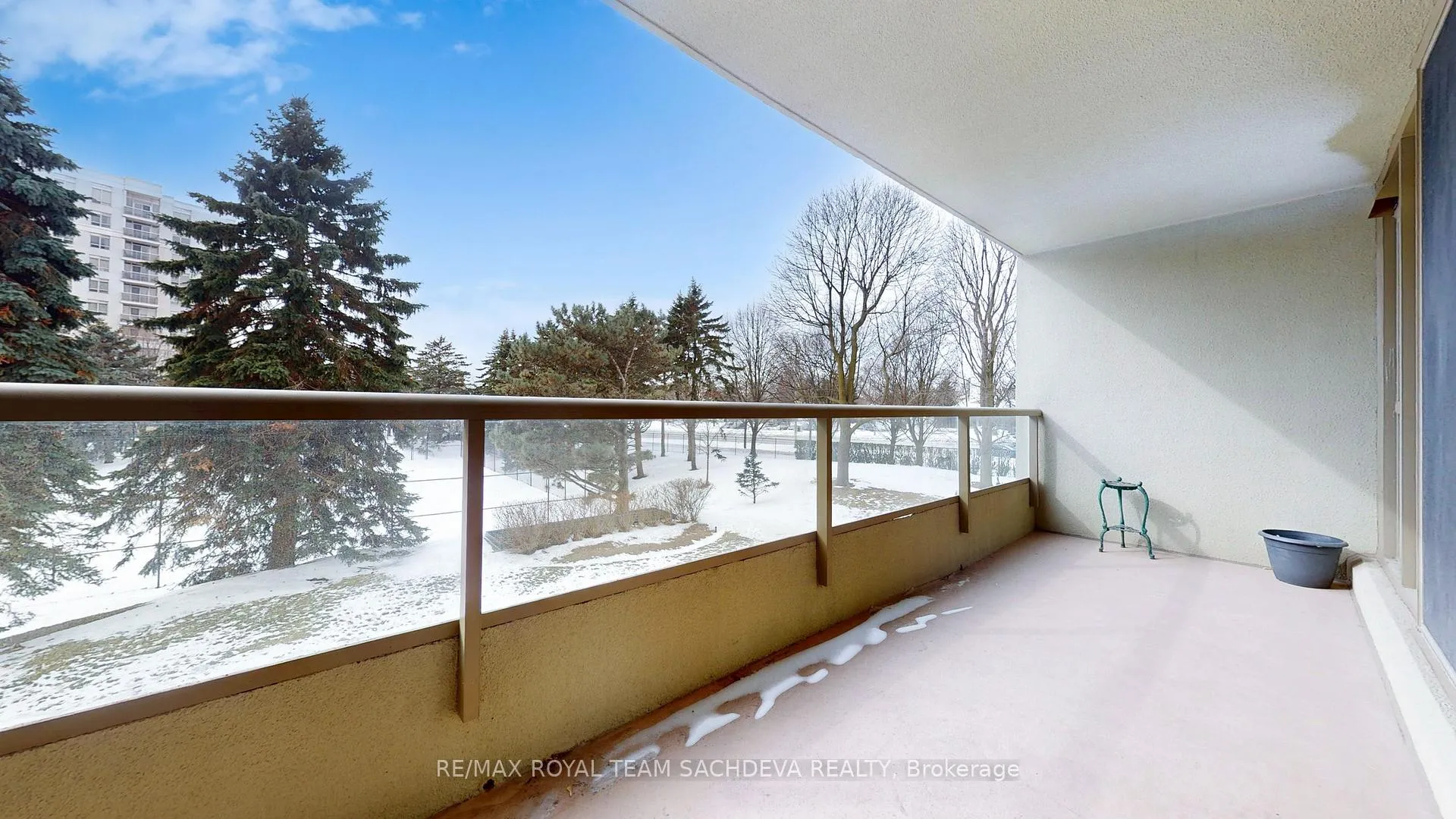Photo 23 of Unit 211, 1890 Valley Farm Road, Pickering, Town Centre — HOMEH