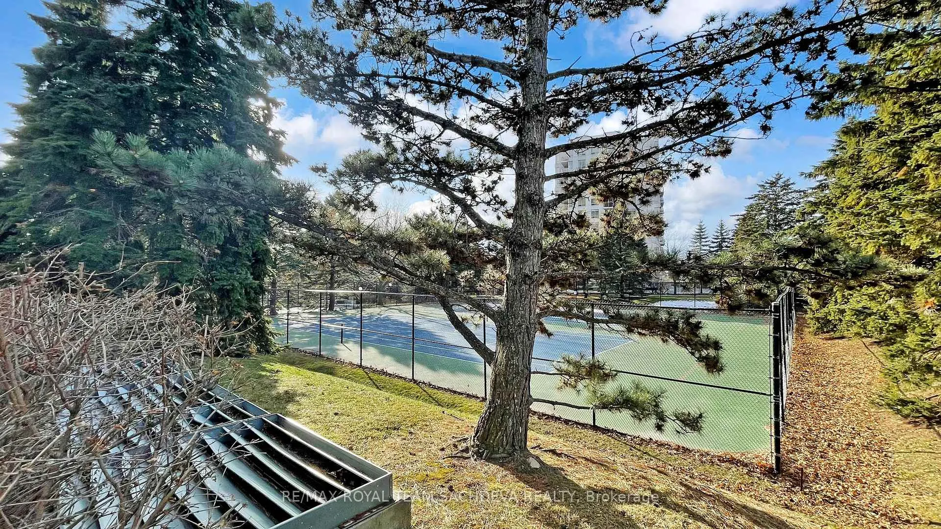 Photo 41 of Unit 211, 1890 Valley Farm Road, Pickering, Town Centre — HOMEH