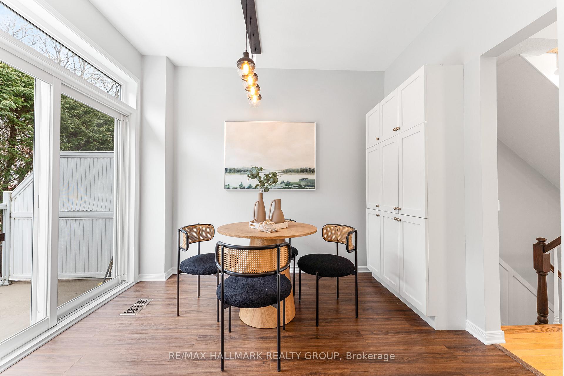 Photo 25 of 69 Highwood Private, Ottawa, Viscount Alexander Park — HOMEH