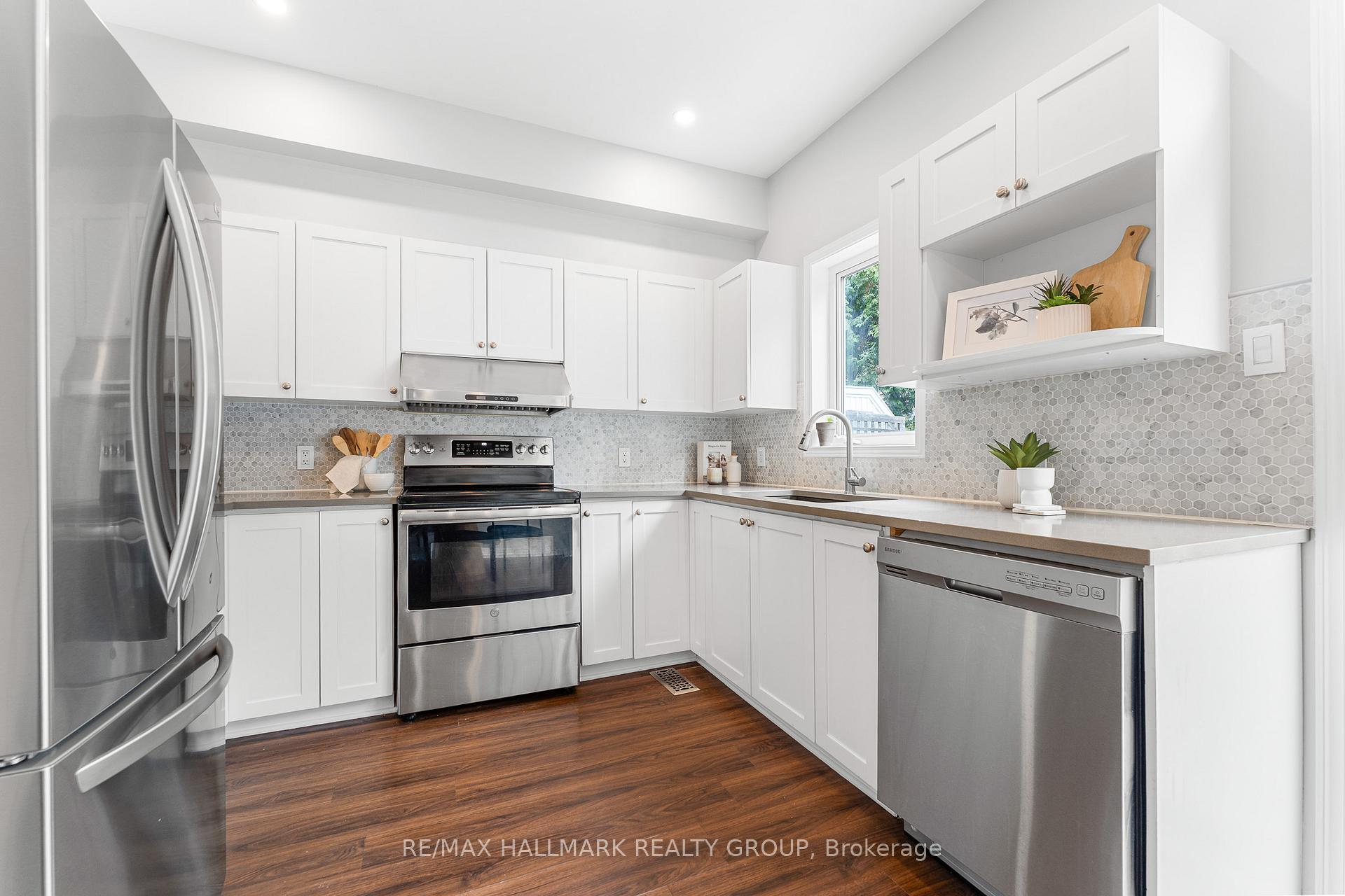 Photo 30 of 69 Highwood Private, Ottawa, Viscount Alexander Park — HOMEH