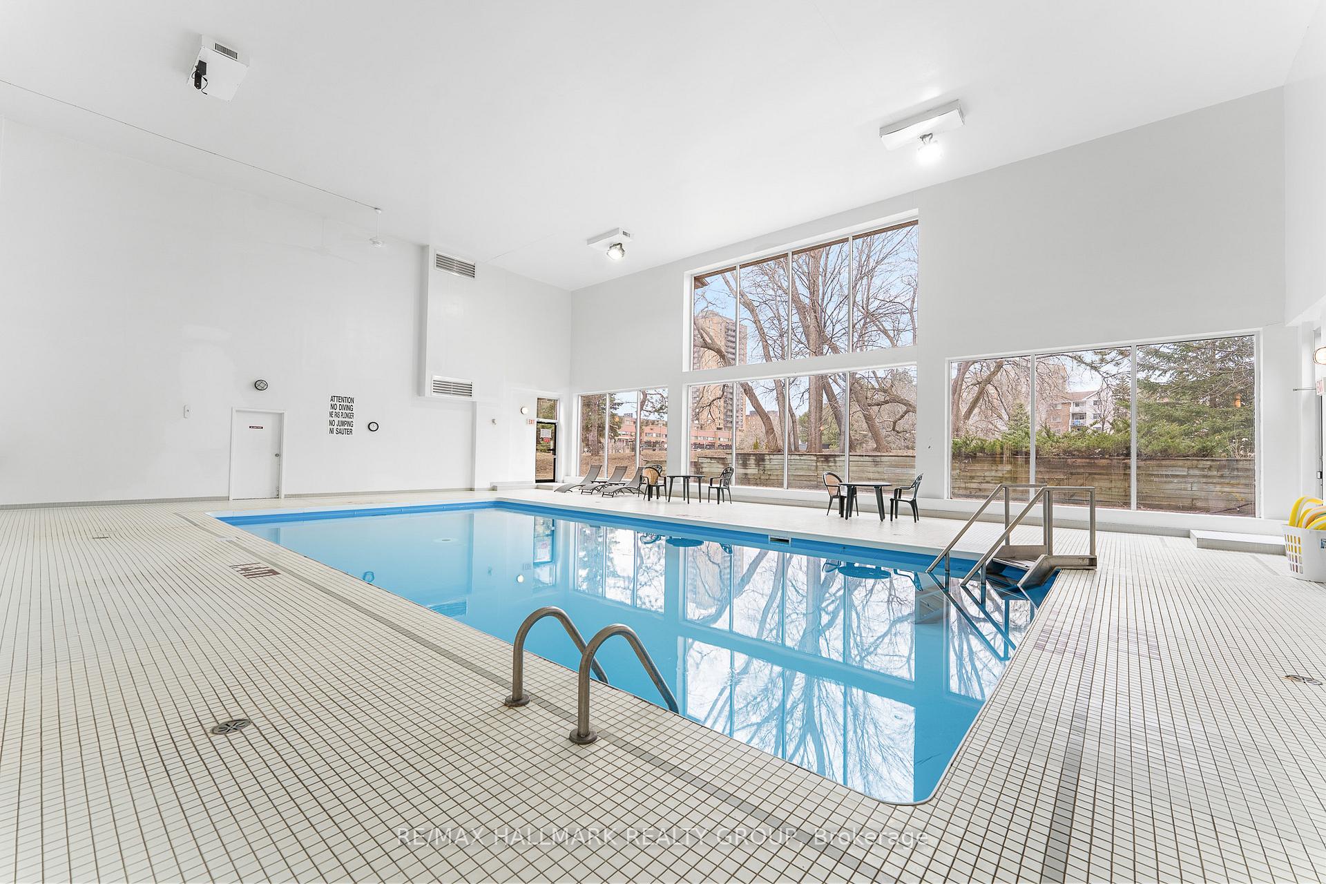 Photo 49 of 69 Highwood Private, Ottawa, Viscount Alexander Park — HOMEH