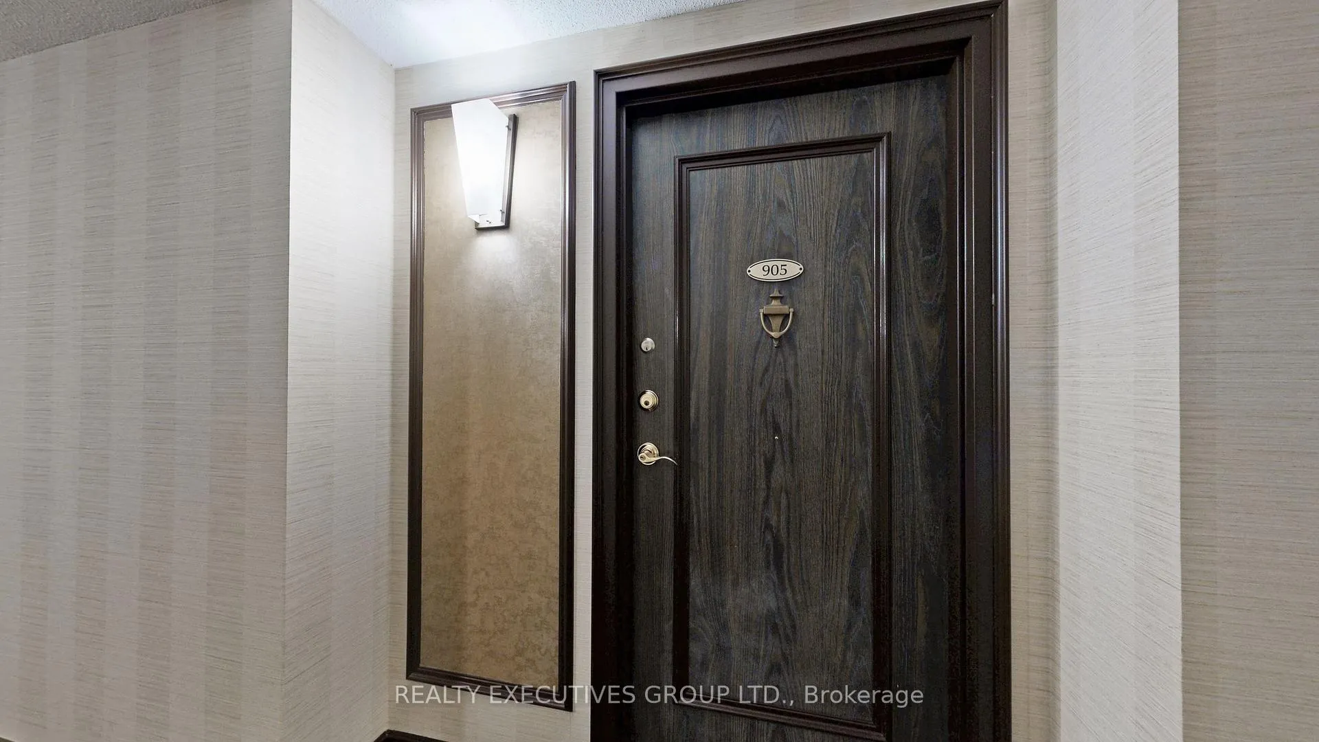 Photo 3 of Unit 905, 8111 Yonge Street, Markham, Royal Orchard — HOMEH