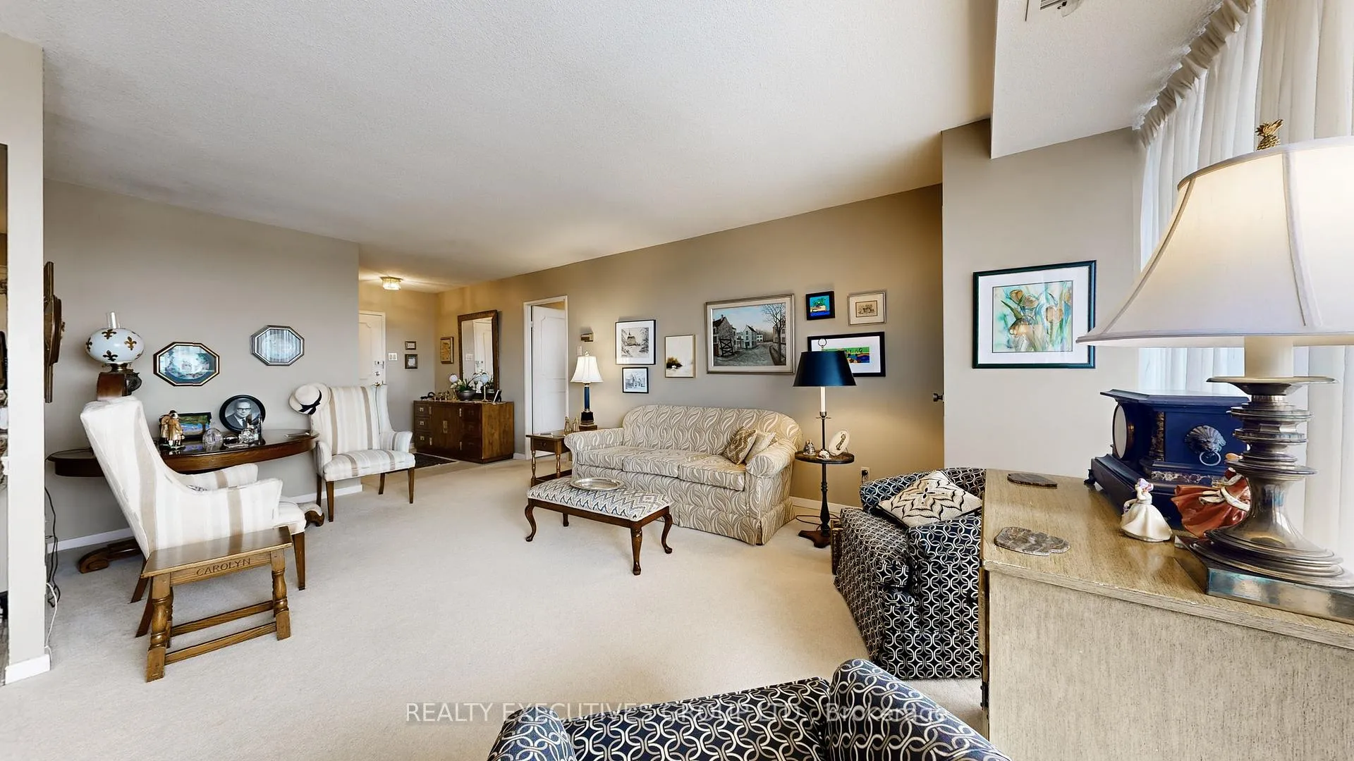 Photo 6 of Unit 905, 8111 Yonge Street, Markham, Royal Orchard — HOMEH