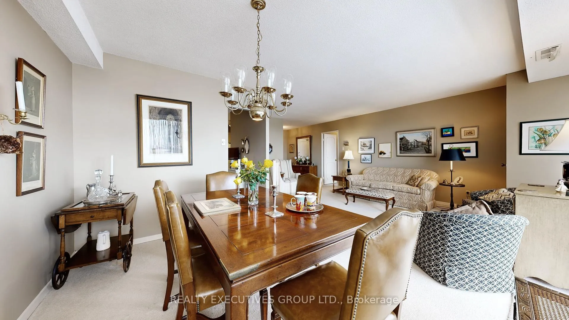 Photo 9 of Unit 905, 8111 Yonge Street, Markham, Royal Orchard — HOMEH