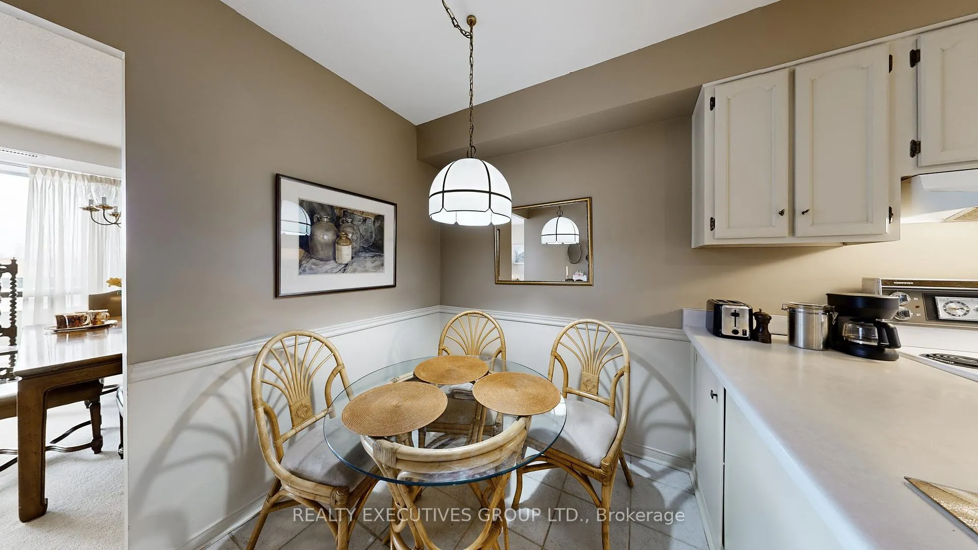 Photo 12 of Unit 905, 8111 Yonge Street, Markham, Royal Orchard — HOMEH