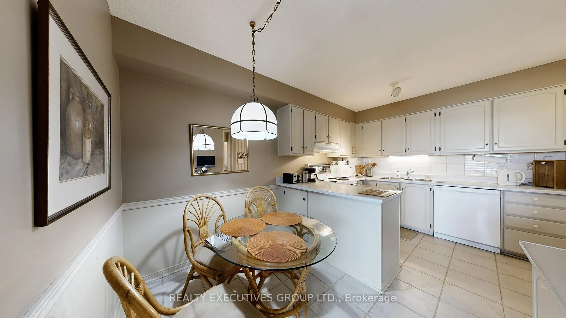 Photo 13 of Unit 905, 8111 Yonge Street, Markham, Royal Orchard — HOMEH