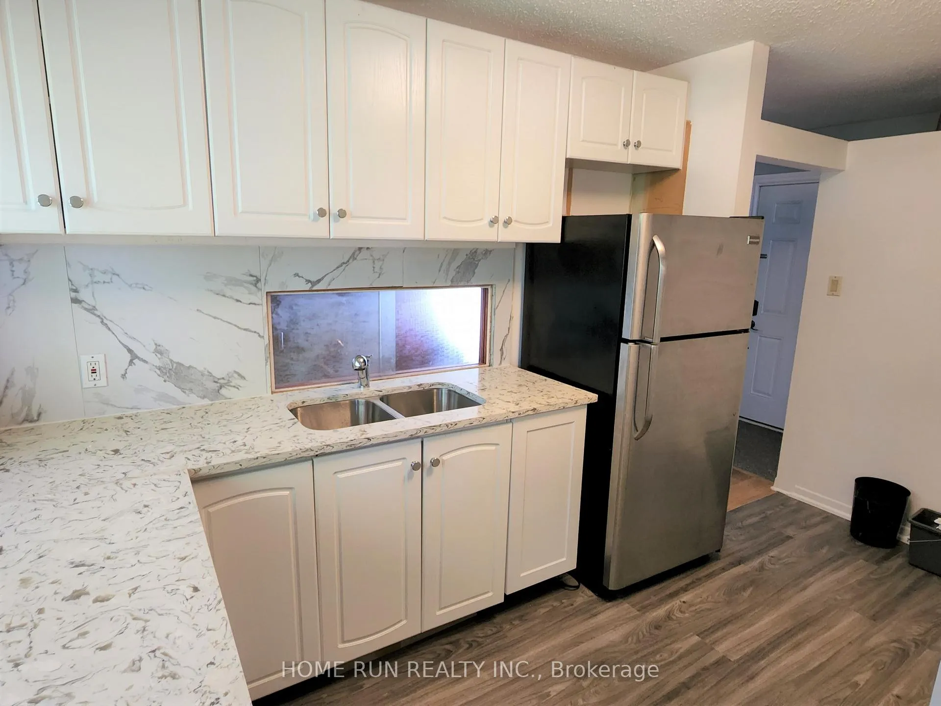 Photo 6 of 14 Greenwich Avenue, Ottawa, City View/Skyline/Fisher Heights/Parkwood Hills — HOMEH