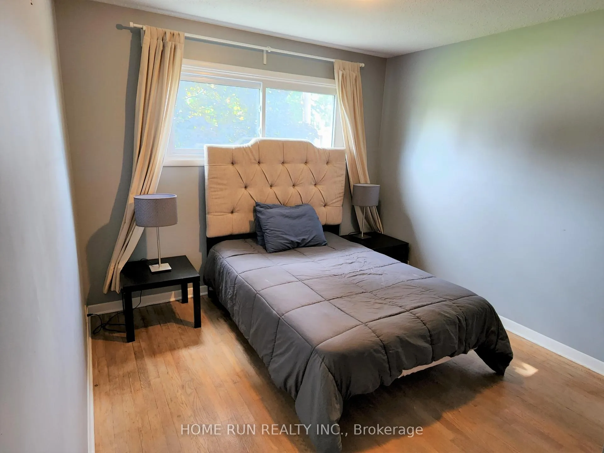 Photo 11 of 14 Greenwich Avenue, Ottawa, City View/Skyline/Fisher Heights/Parkwood Hills — HOMEH