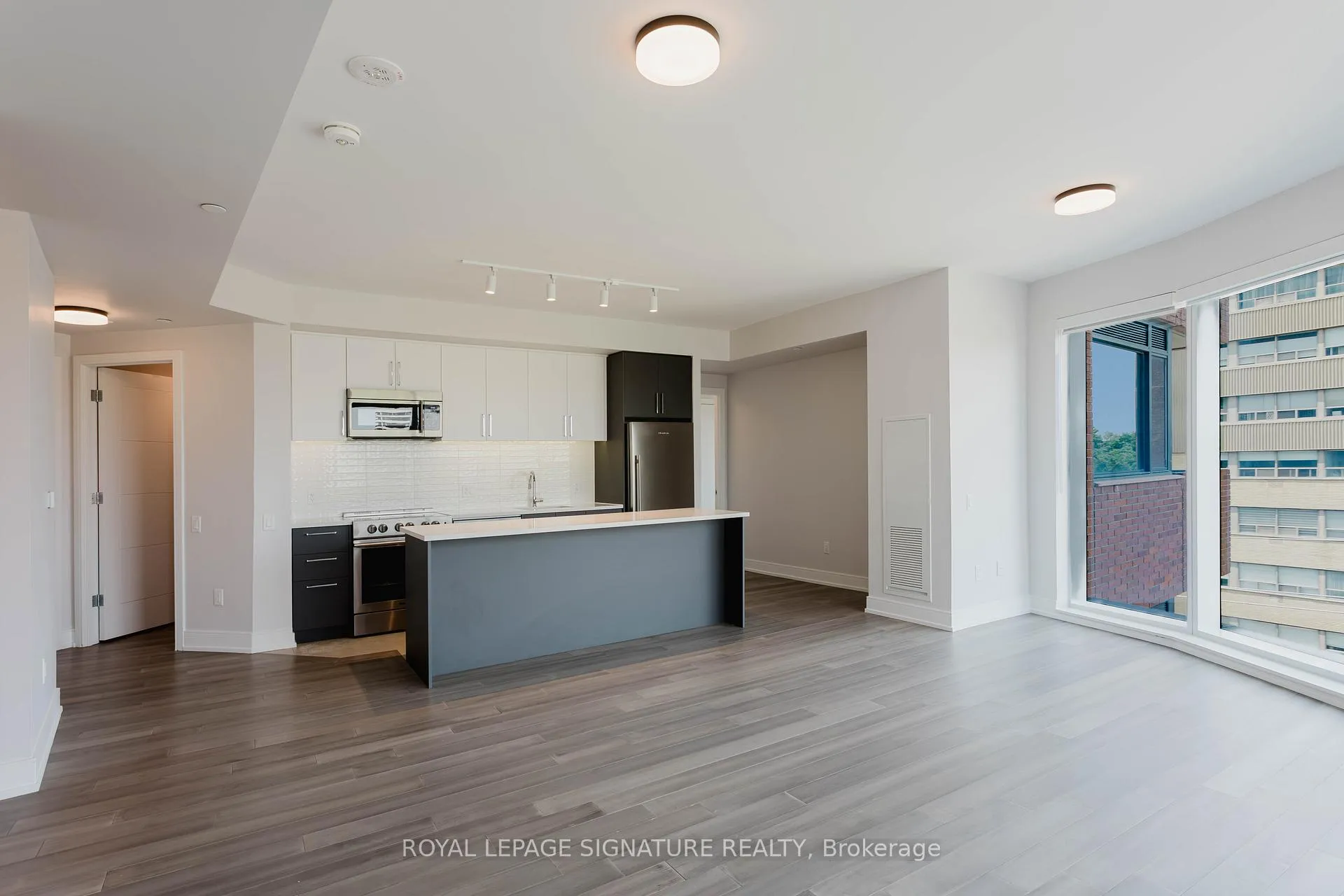 Photo 6 of Unit 607, 2525 Bathurst Street, Toronto, Forest Hill North — HOMEH