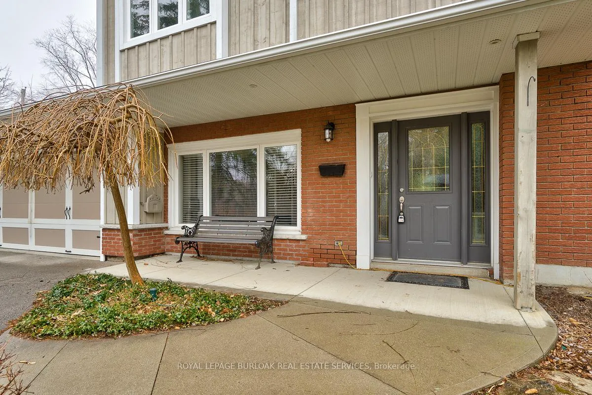 Photo 3 of 5 Bayview Avenue, Hamilton, Dundas — HOMEH