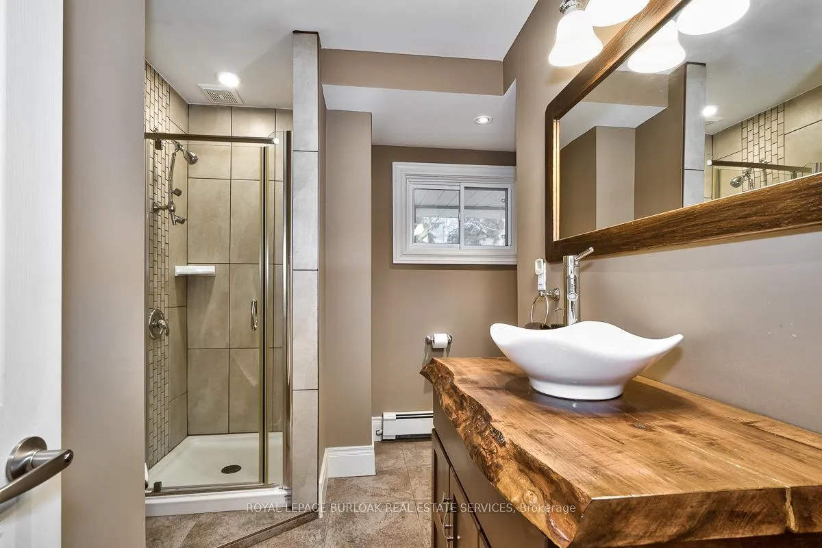 Photo 6 of 5 Bayview Avenue, Hamilton, Dundas — HOMEH