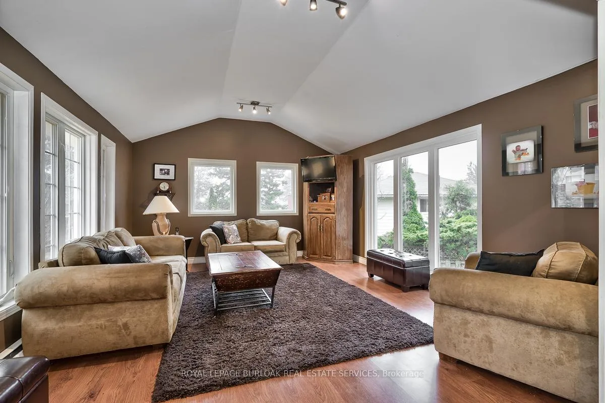 Photo 16 of 5 Bayview Avenue, Hamilton, Dundas — HOMEH