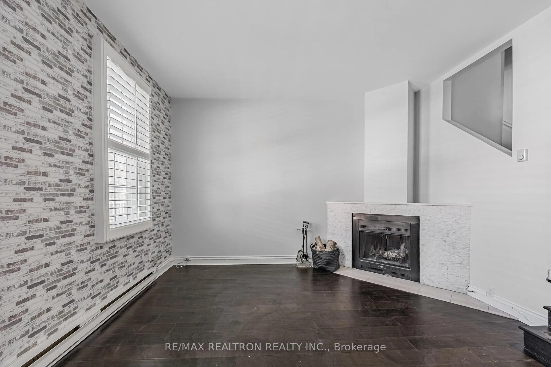 Photo 8 of Unit 2, 101 Glen Manor Drive, Toronto, The Beaches — HOMEH