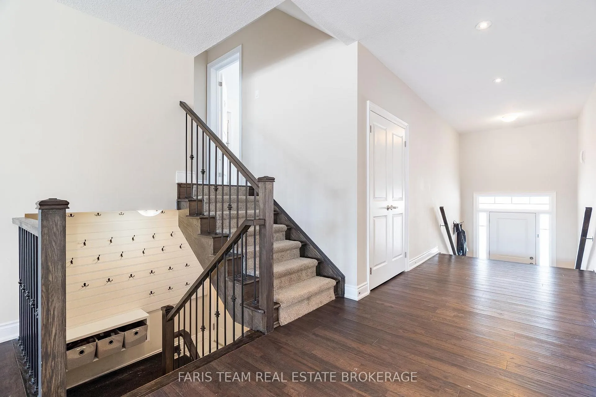 Photo 6 of 287 Robinson Road, Wasaga Beach — HOMEH