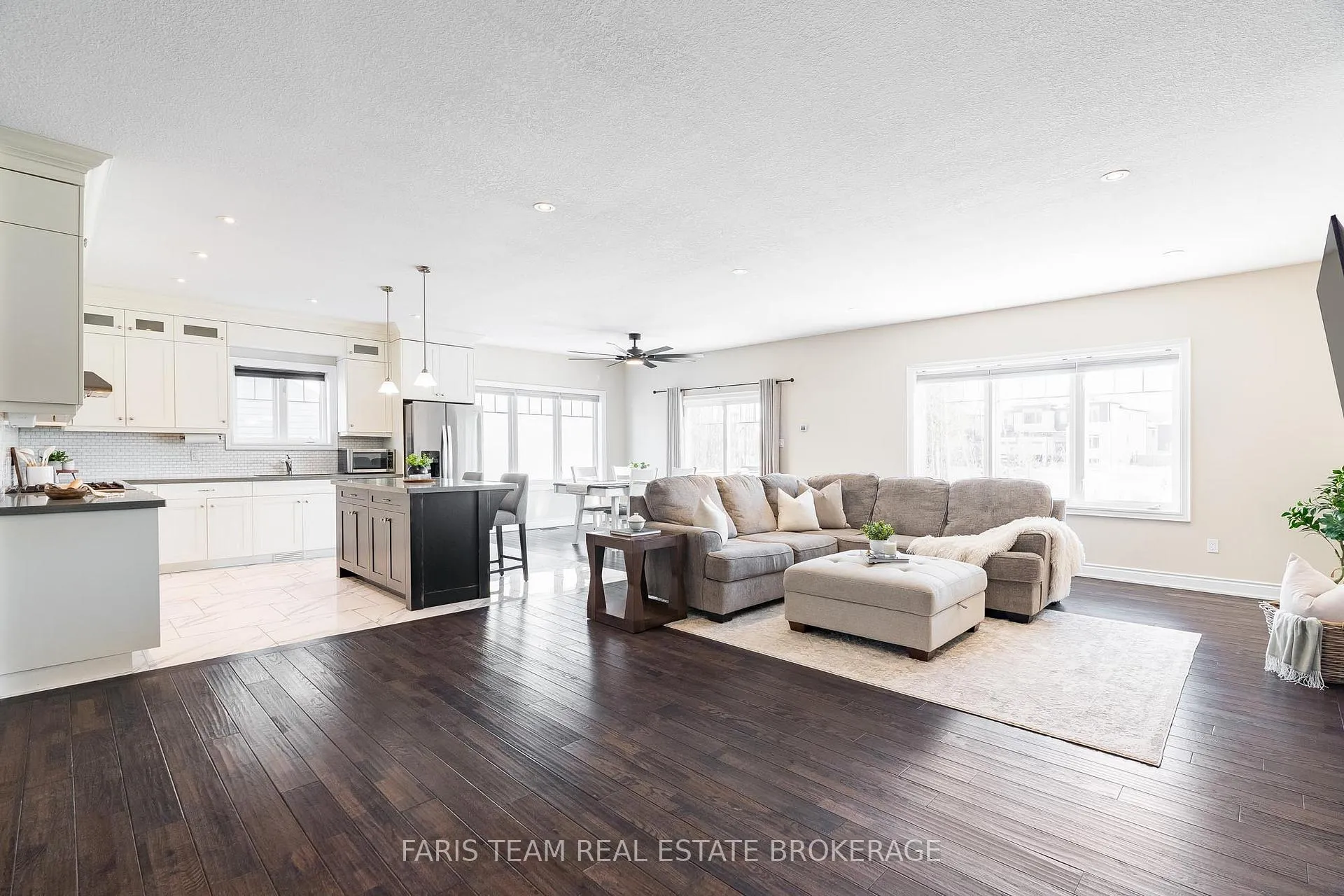 Photo 7 of 287 Robinson Road, Wasaga Beach — HOMEH