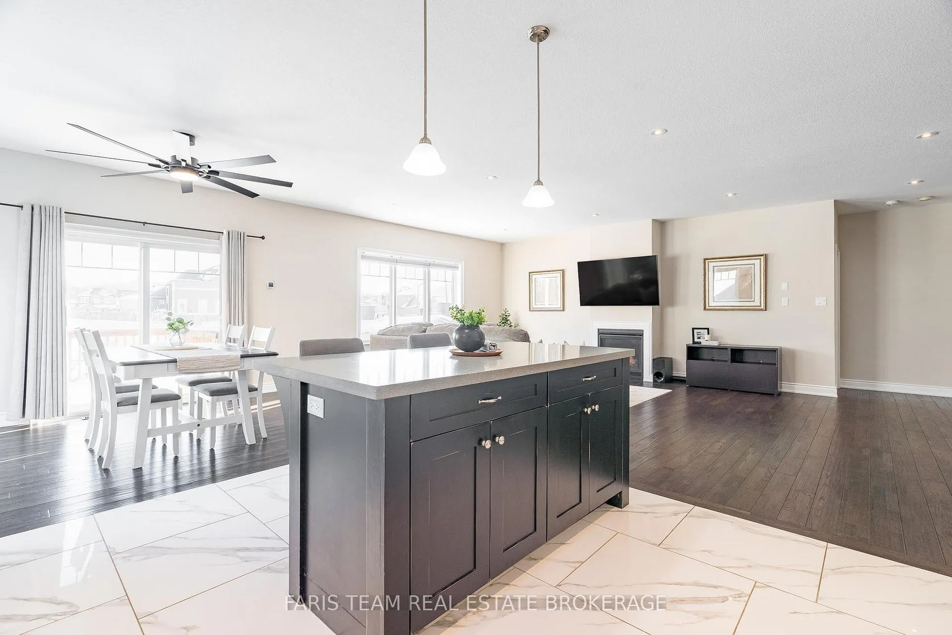Photo 12 of 287 Robinson Road, Wasaga Beach — HOMEH
