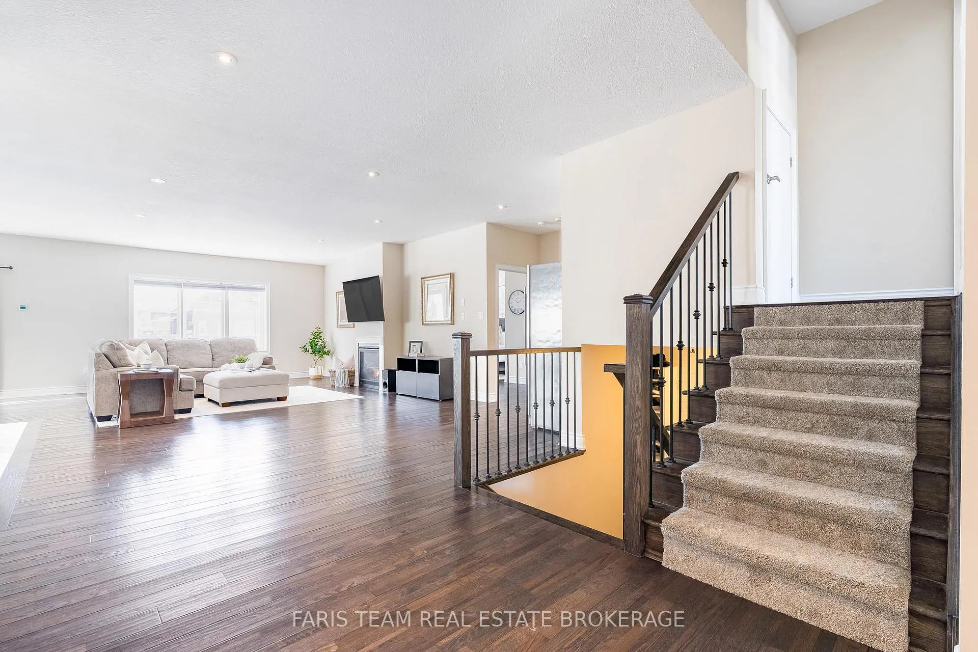 Photo 27 of 287 Robinson Road, Wasaga Beach — HOMEH