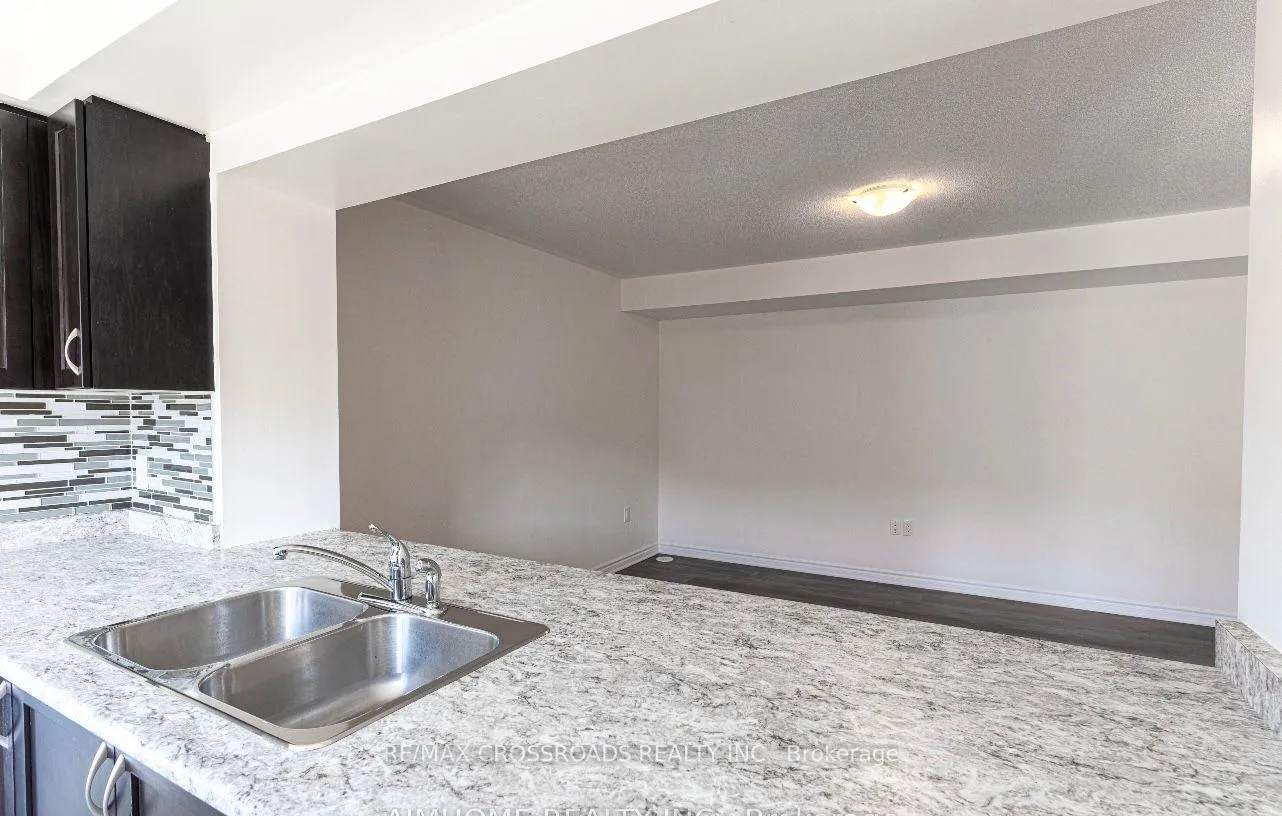 Photo 6 of 1060 Clipper Lane, Pickering, Rural Pickering — HOMEH