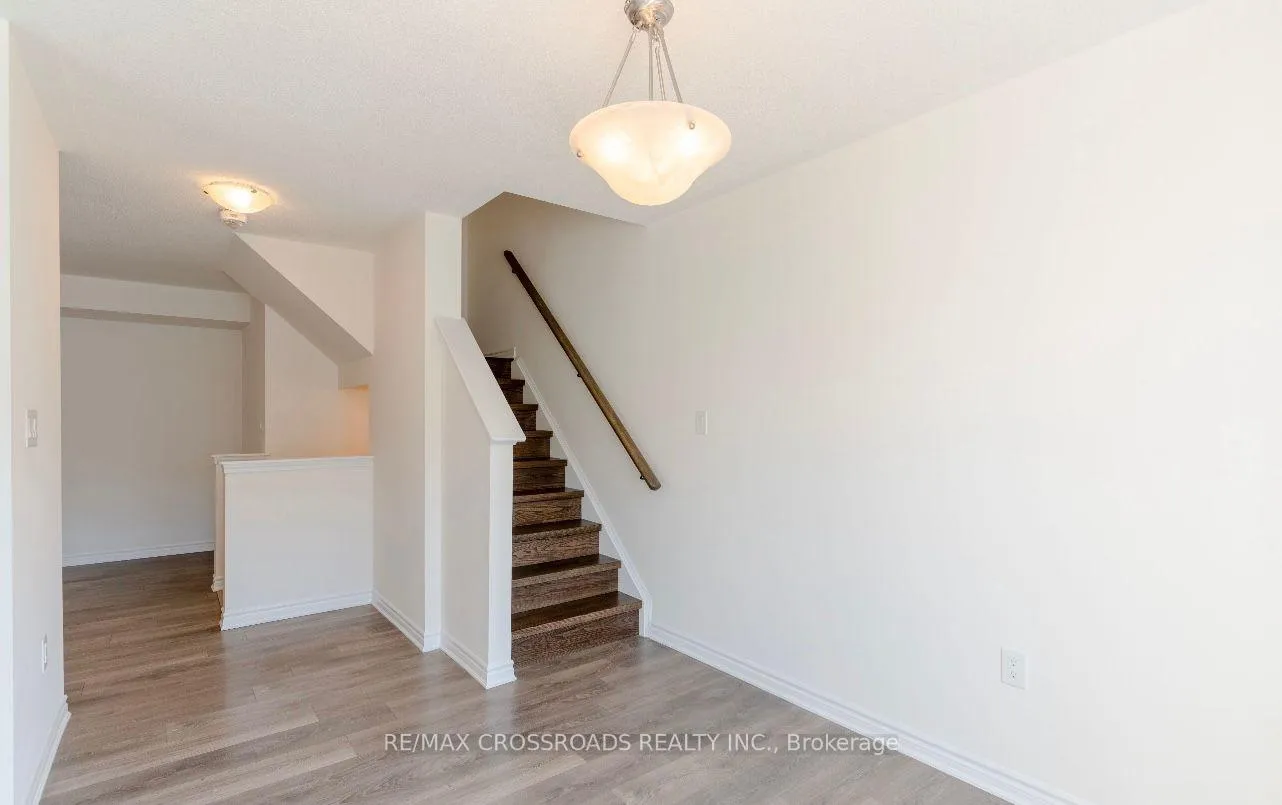 Photo 9 of 1060 Clipper Lane, Pickering, Rural Pickering — HOMEH