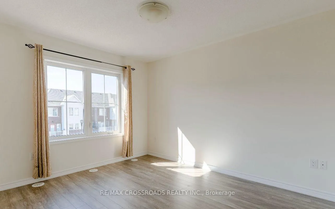 Photo 11 of 1060 Clipper Lane, Pickering, Rural Pickering — HOMEH