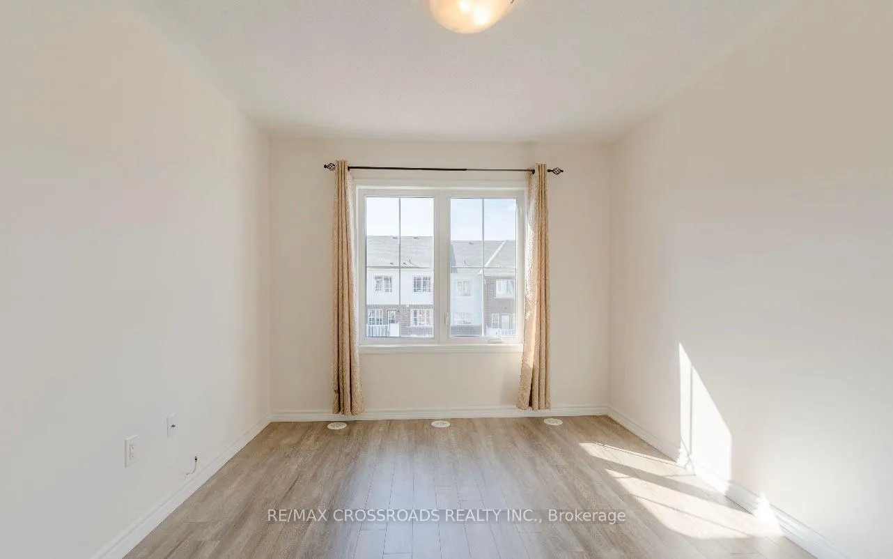 Photo 12 of 1060 Clipper Lane, Pickering, Rural Pickering — HOMEH