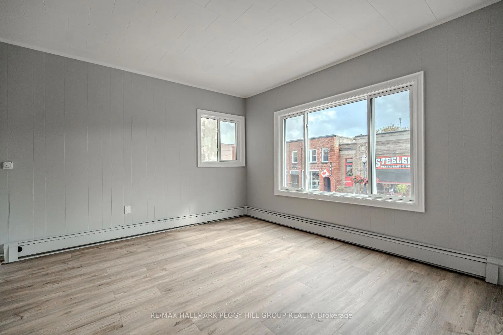 Photo 12 of 30 Queen Street W, Springwater, Elmvale — HOMEH