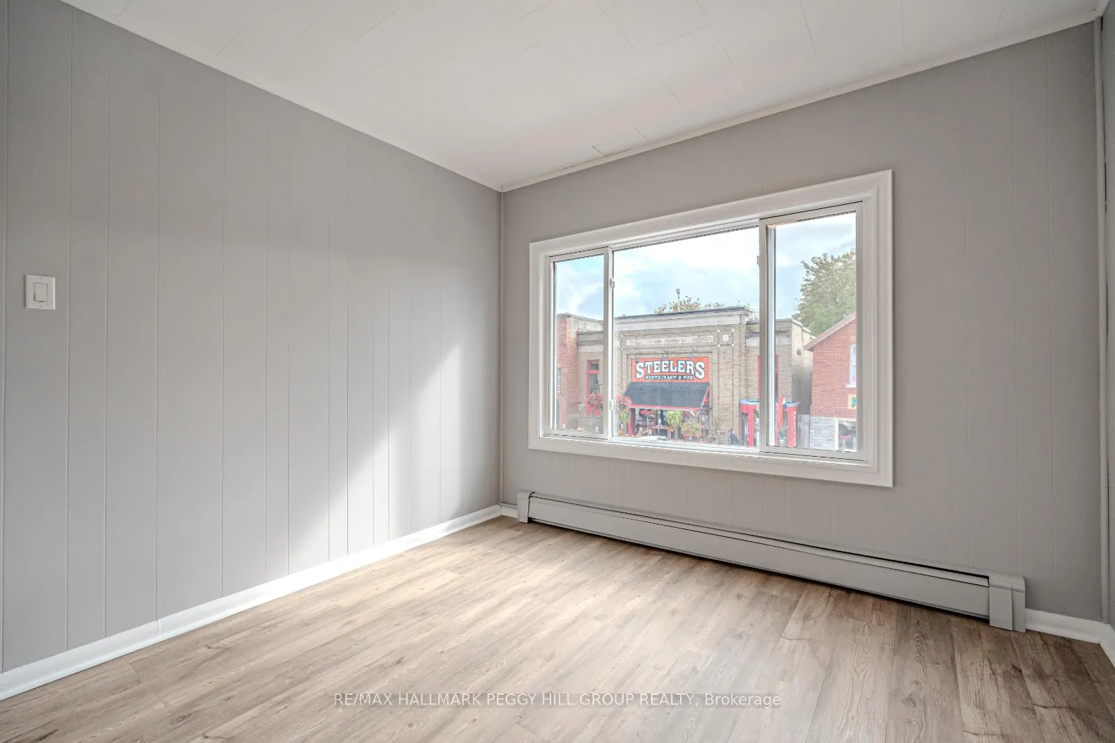 Photo 13 of 30 Queen Street W, Springwater, Elmvale — HOMEH