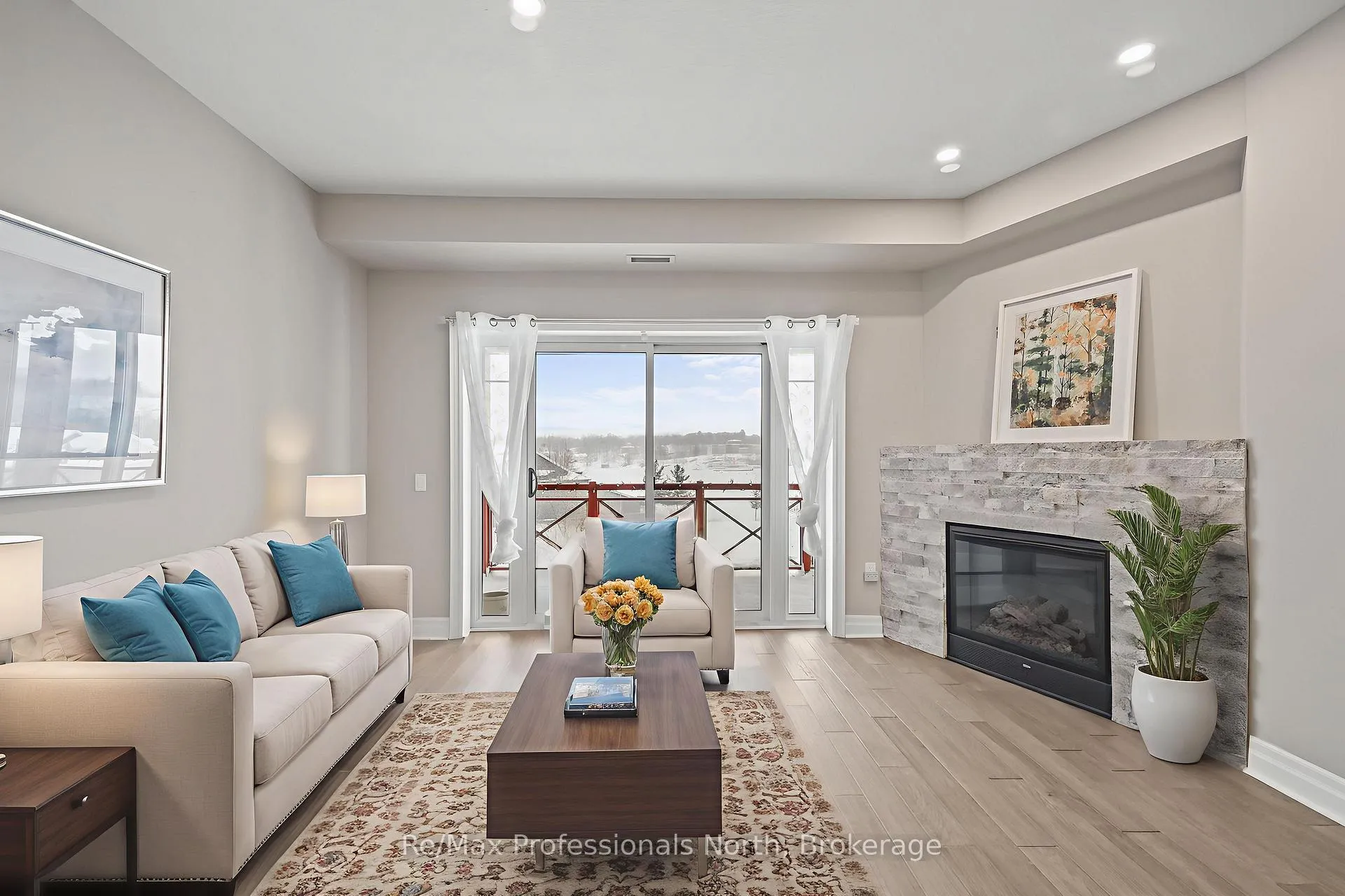 Photo 1 of Unit 403, 110 Steamship Bay Road, Gravenhurst, Muskoka (S) — HOMEH