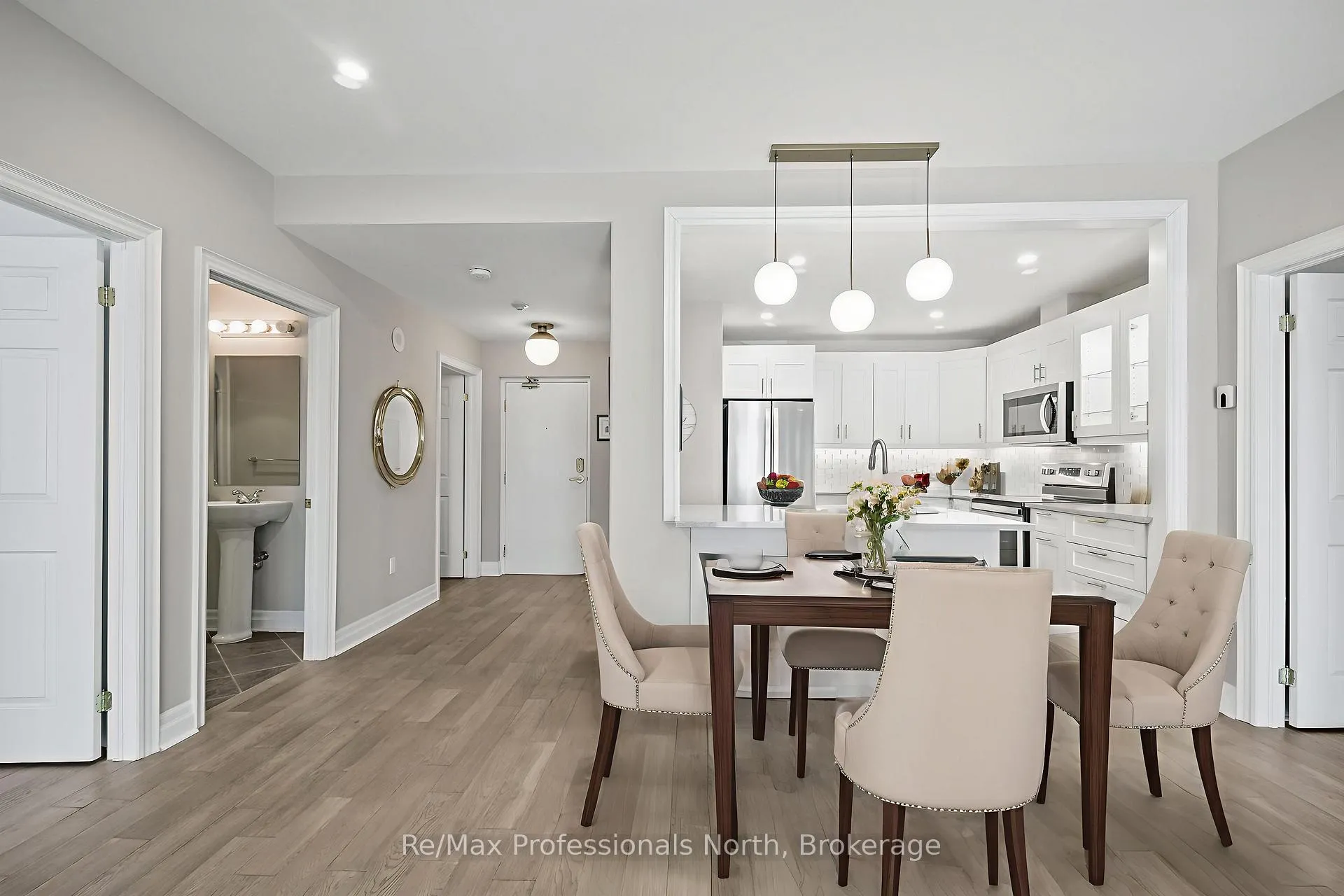 Photo 3 of Unit 403, 110 Steamship Bay Road, Gravenhurst, Muskoka (S) — HOMEH