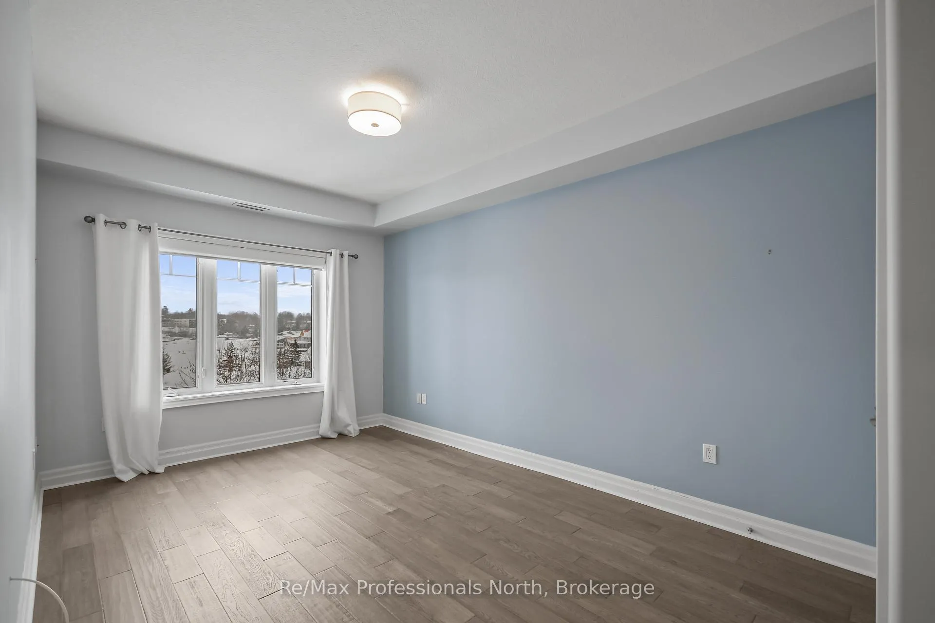 Photo 17 of Unit 403, 110 Steamship Bay Road, Gravenhurst, Muskoka (S) — HOMEH