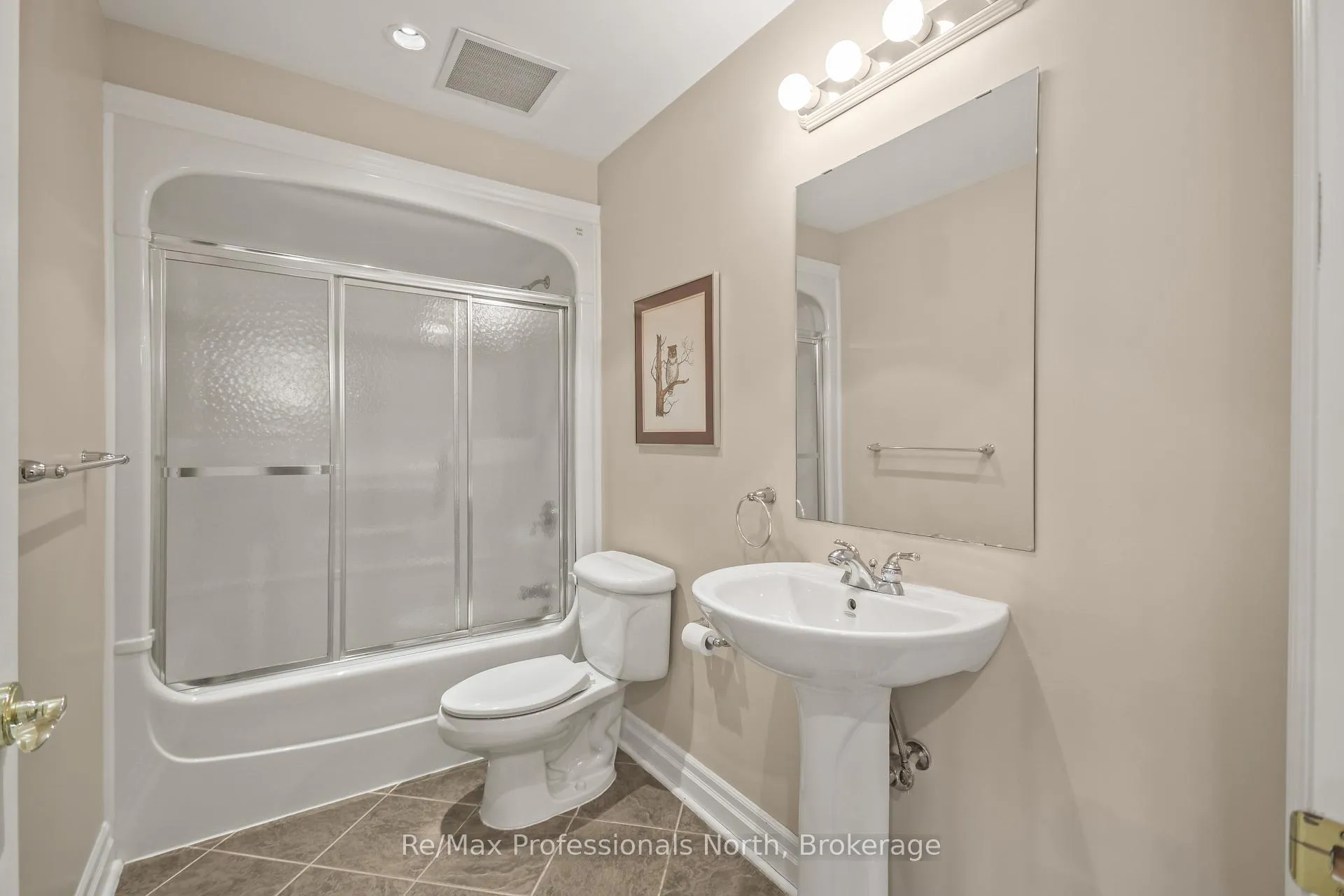 Photo 18 of Unit 403, 110 Steamship Bay Road, Gravenhurst, Muskoka (S) — HOMEH