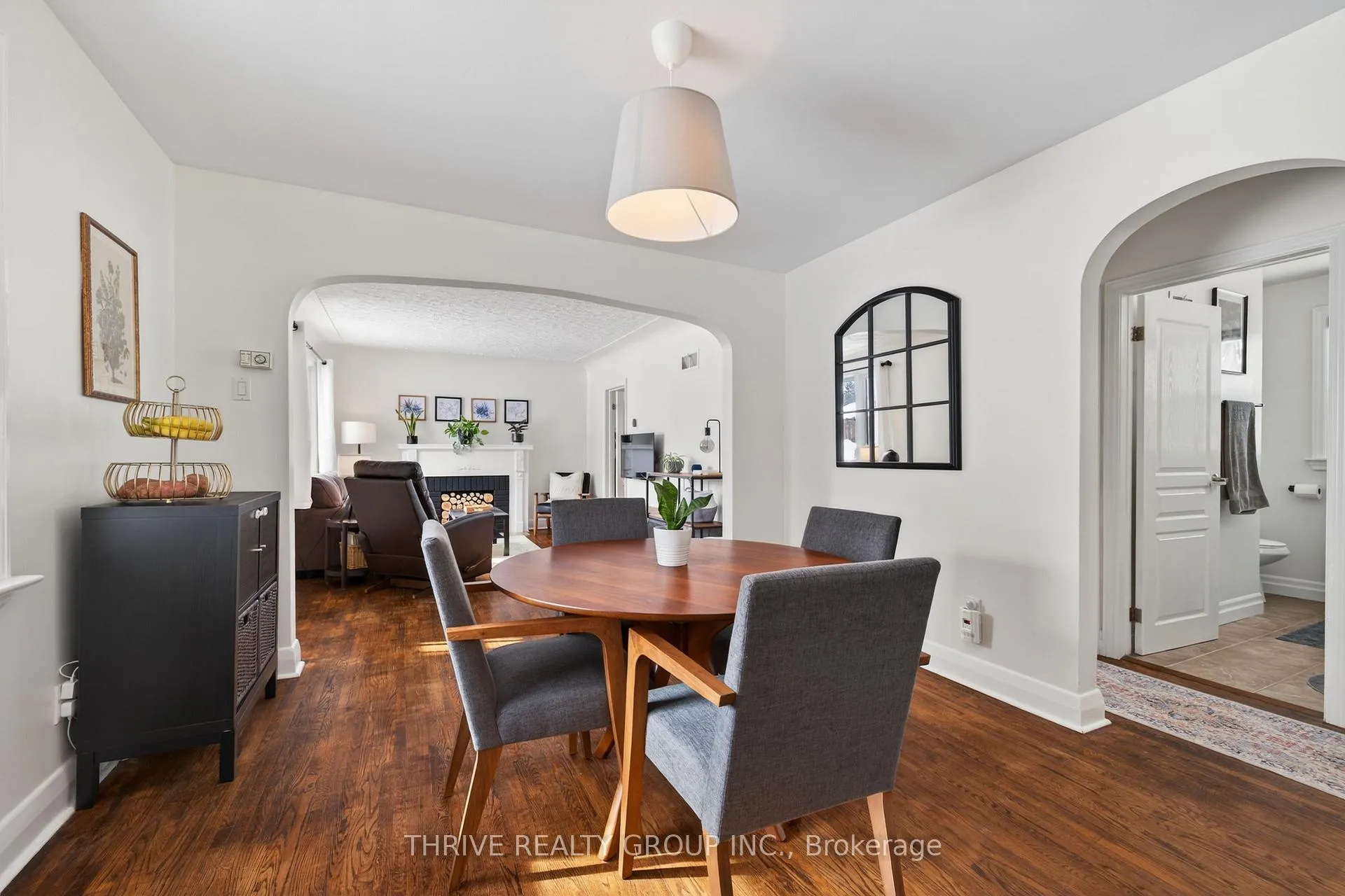 Photo 12 of 34 Devonshire Avenue, London, South G — HOMEH