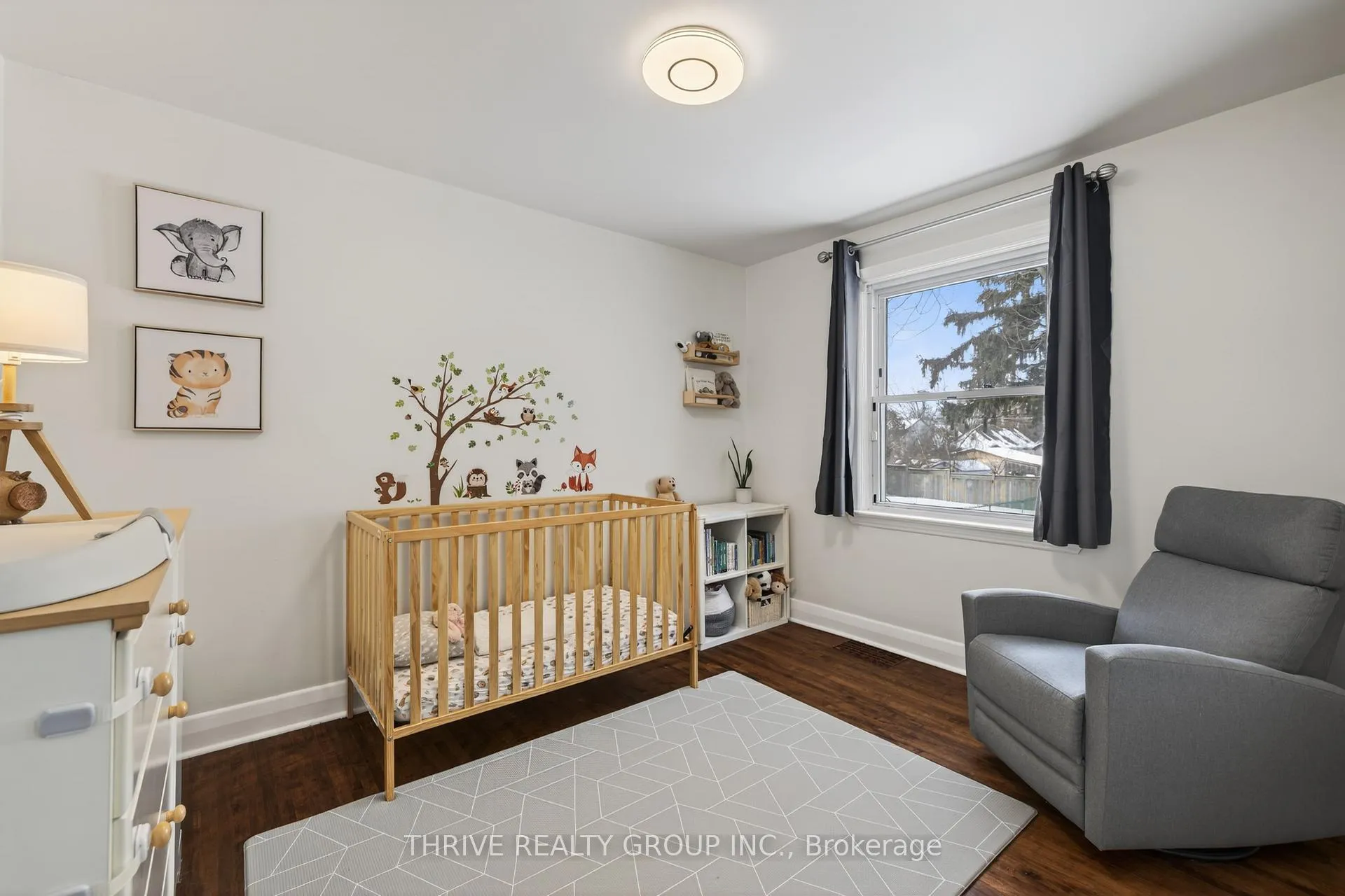 Photo 21 of 34 Devonshire Avenue, London, South G — HOMEH