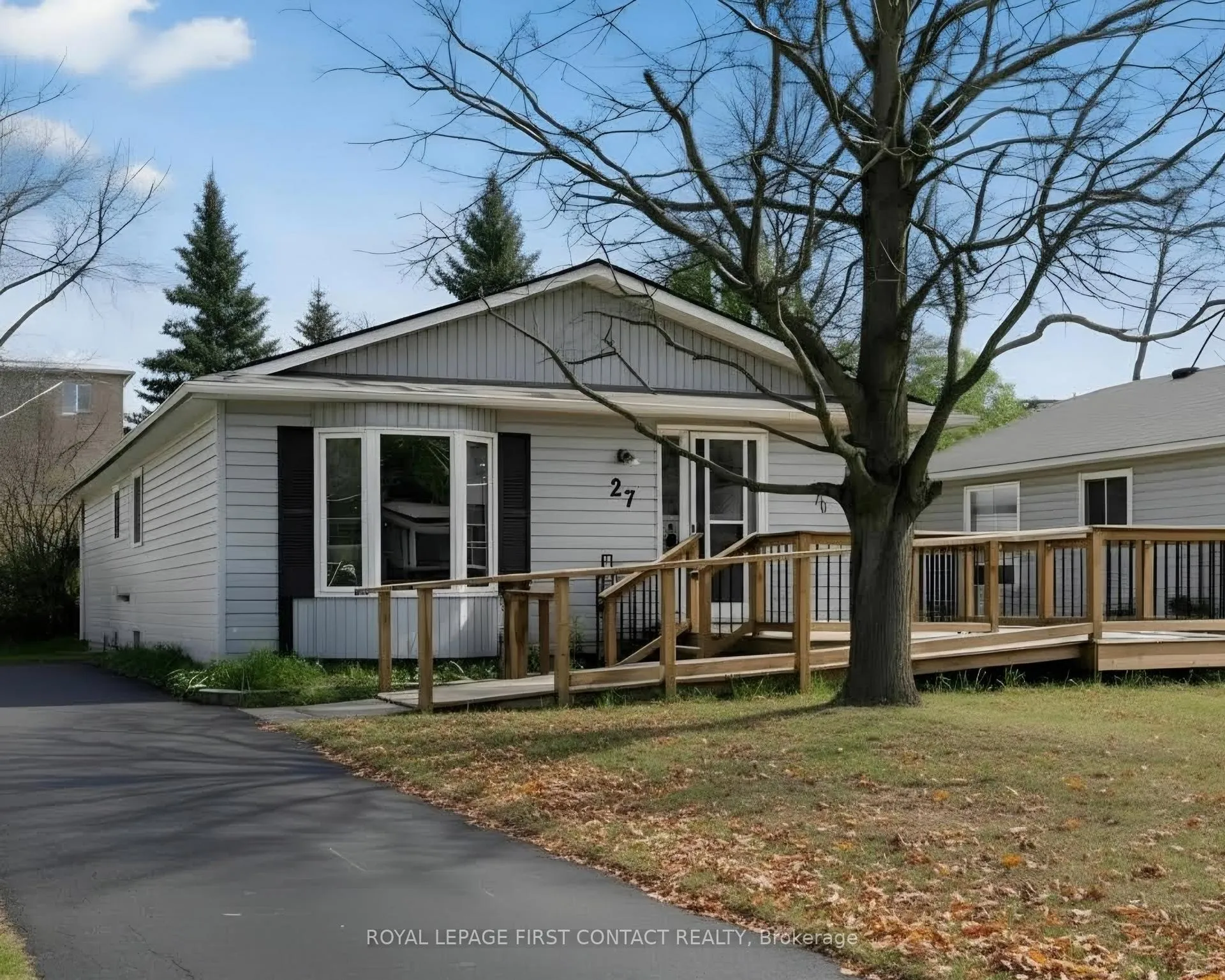Photo 1 of 27 Royal Oak Drive, Innisfil, Cookstown — HOMEH
