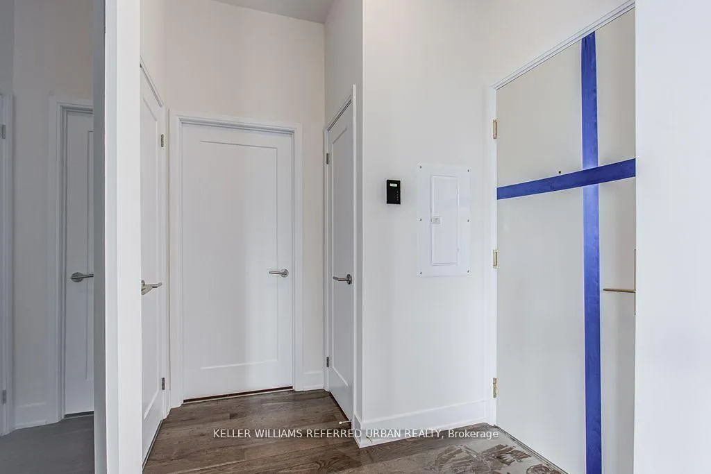 Photo 3 of Unit 1102, 88 Cumberland Street, Toronto, The Annex — HOMEH