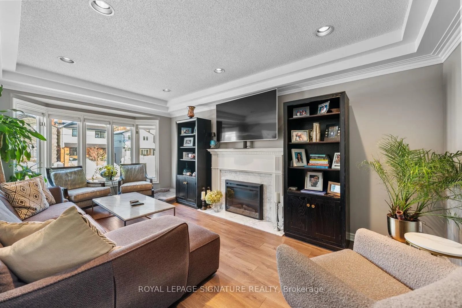 Photo 4 of 155 Blantyre Avenue, Toronto, East End-Danforth — HOMEH