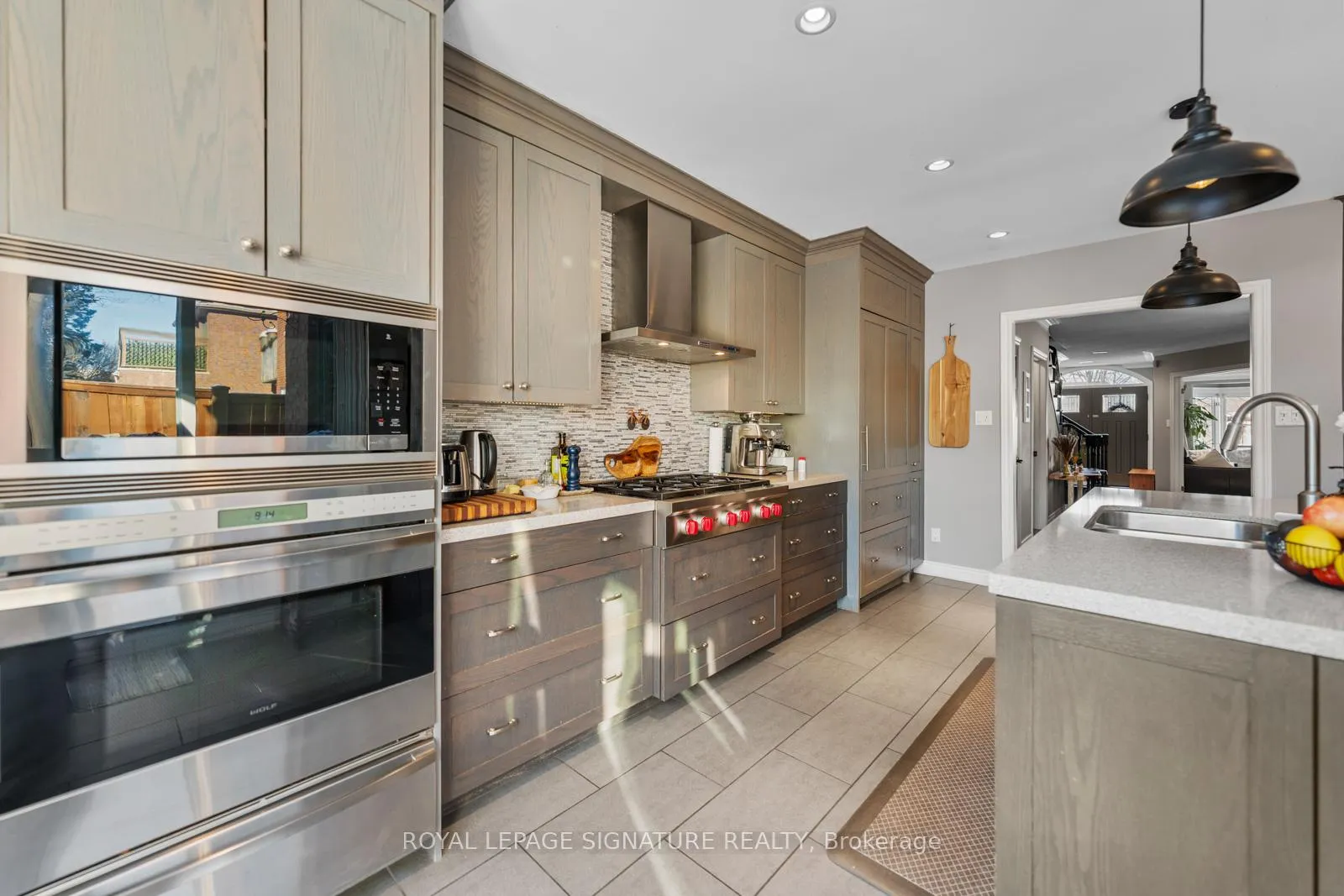 Photo 11 of 155 Blantyre Avenue, Toronto, East End-Danforth — HOMEH