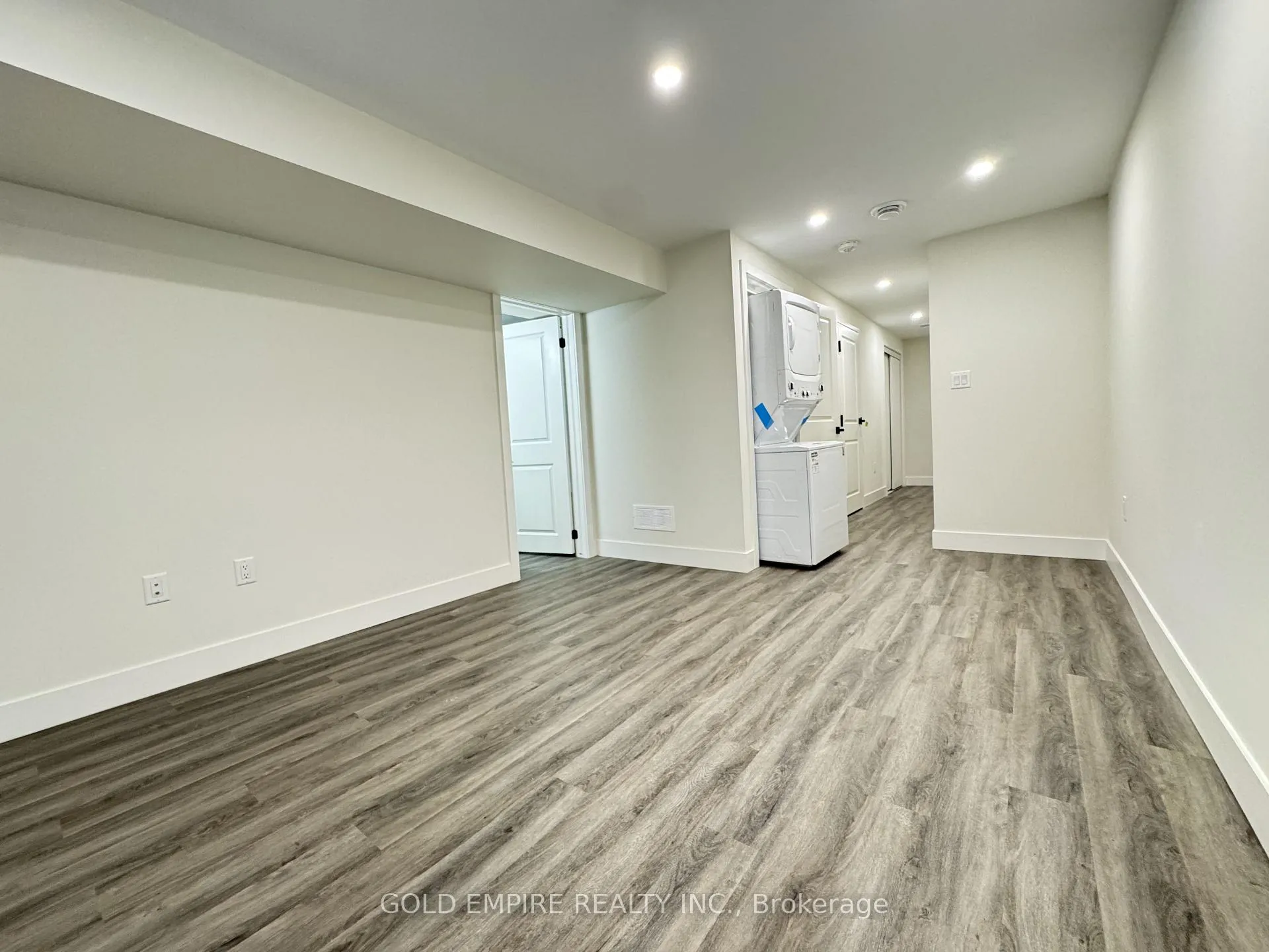 Photo 9 of Unit LOWER, 30 Julie Crescent, London, South J — HOMEH
