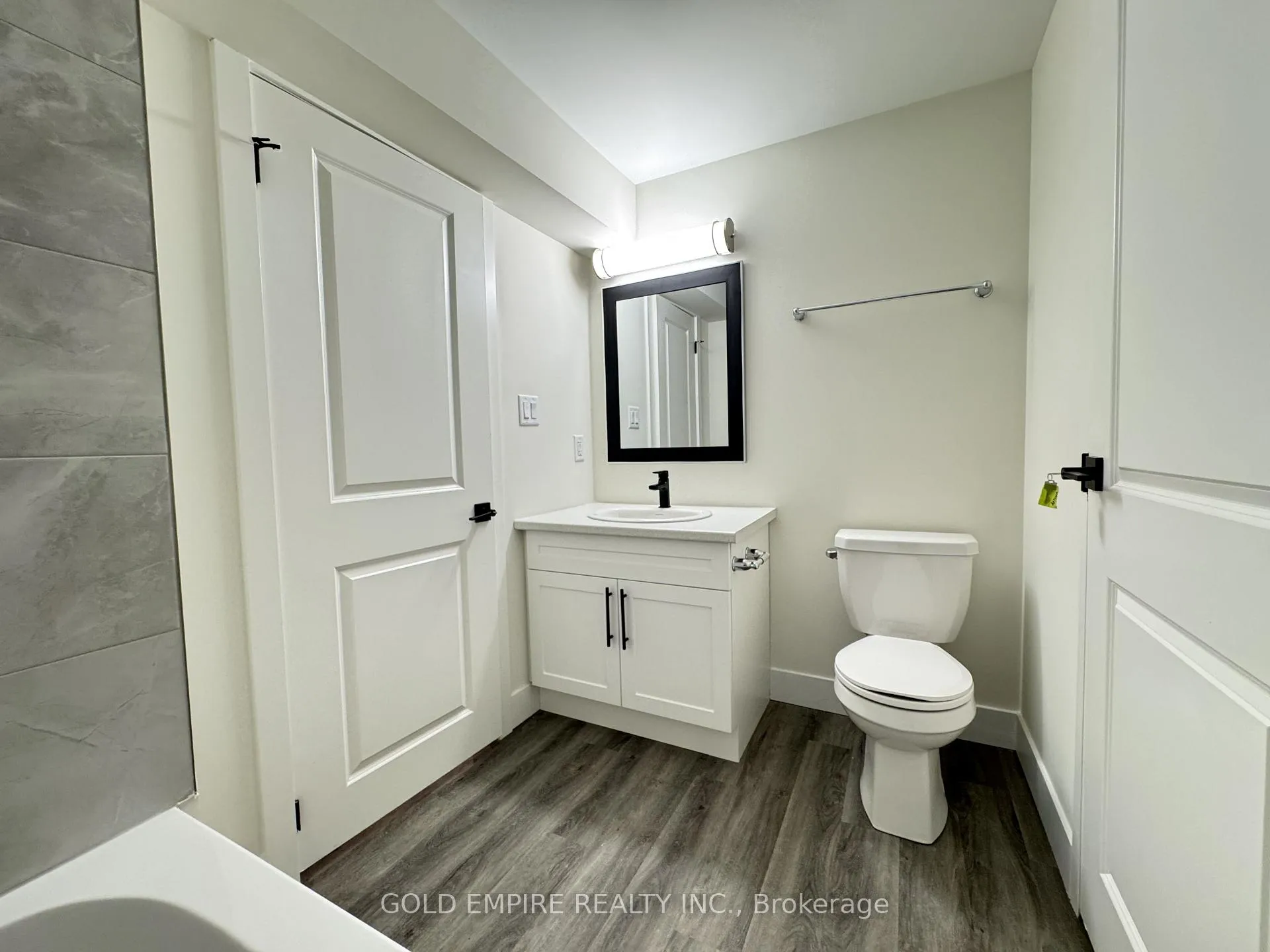 Photo 15 of Unit LOWER, 30 Julie Crescent, London, South J — HOMEH