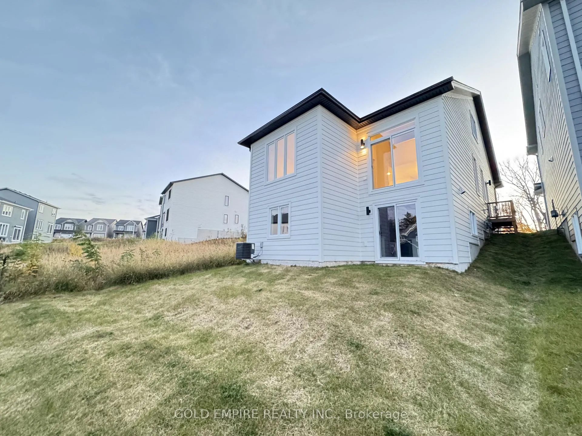 Photo 20 of Unit LOWER, 30 Julie Crescent, London, South J — HOMEH