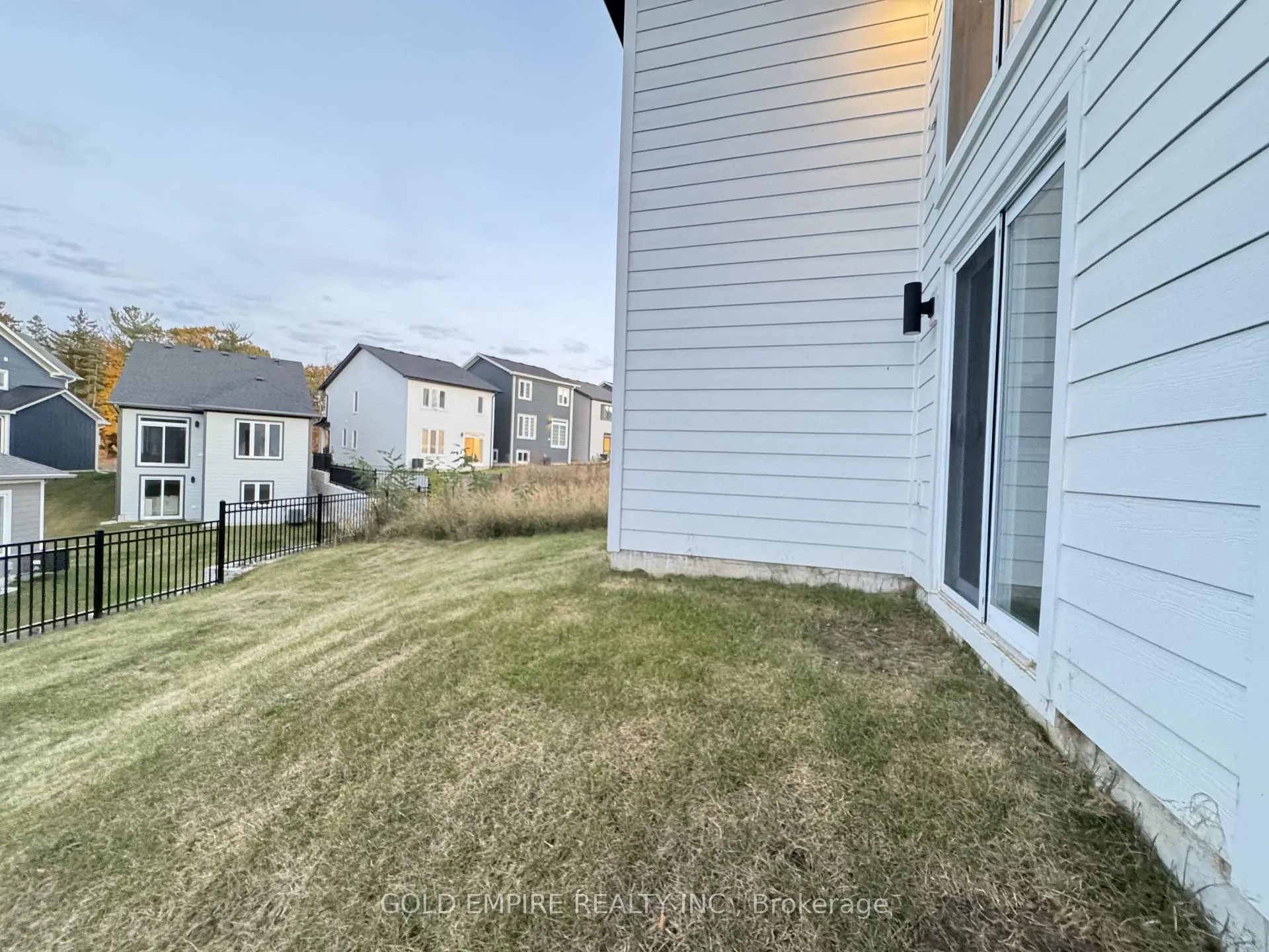 Photo 24 of Unit LOWER, 30 Julie Crescent, London, South J — HOMEH