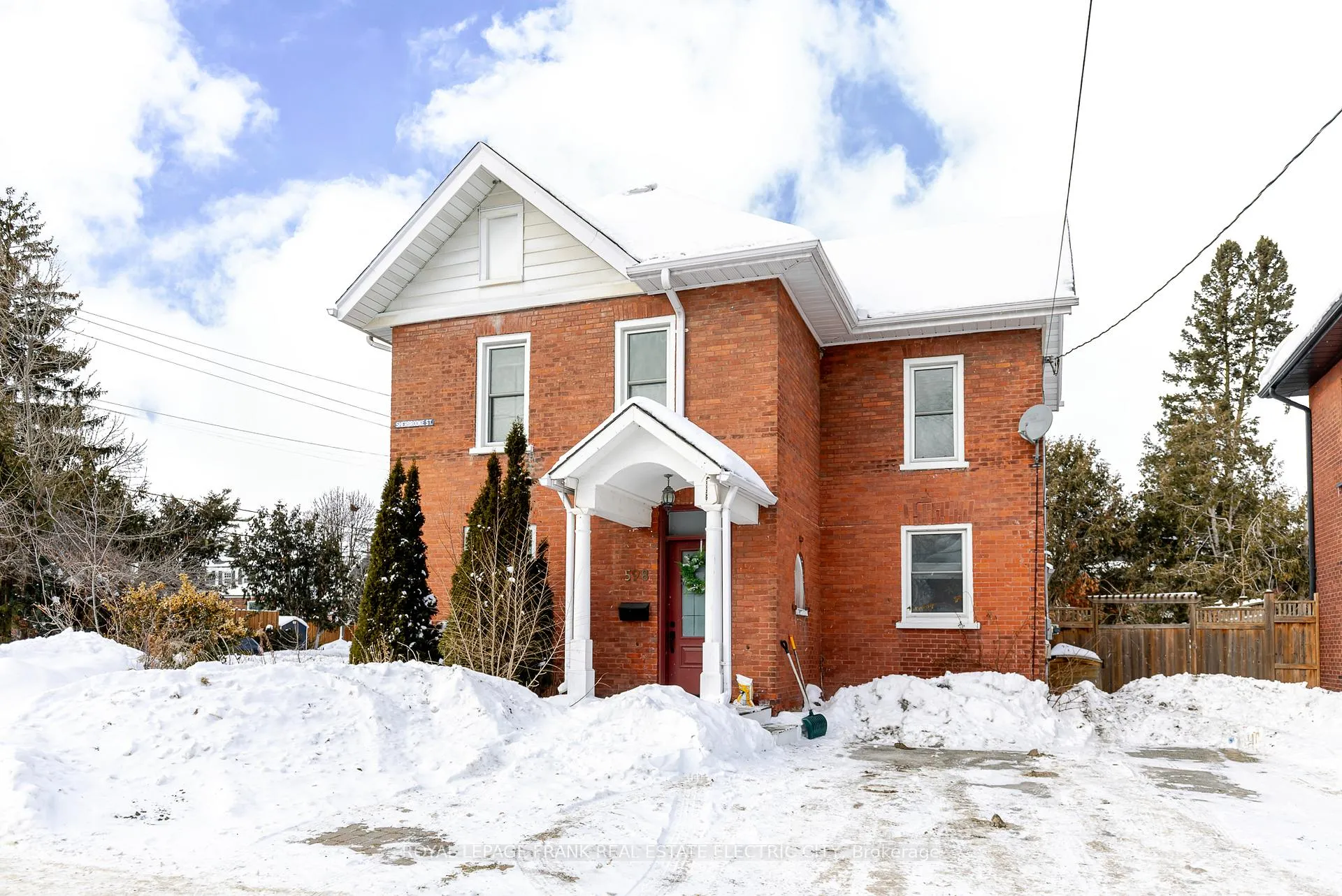 Photo 1 of 598 Sherbrooke Street, Peterborough, Town Ward 3 — HOMEH