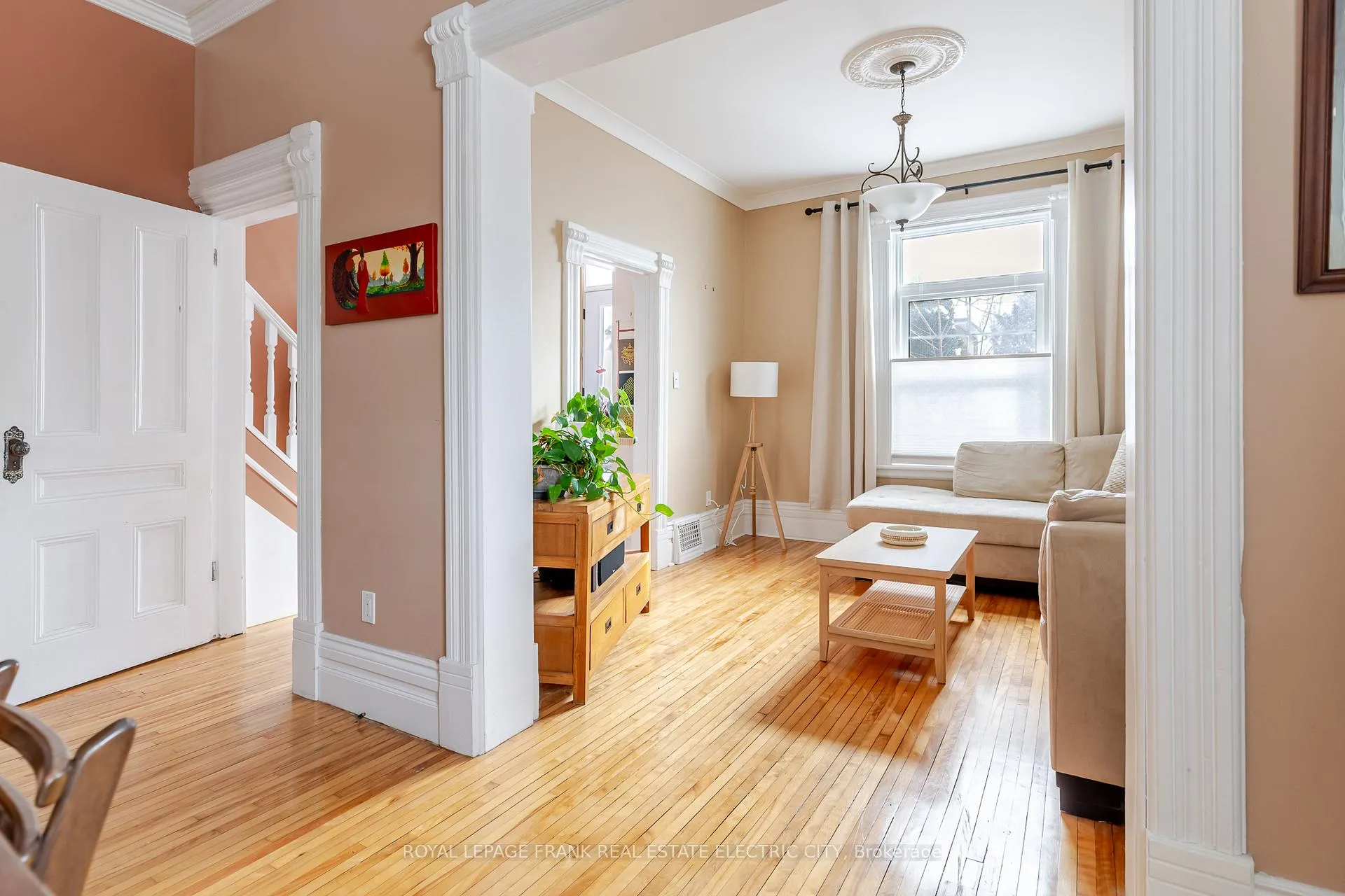 Photo 12 of 598 Sherbrooke Street, Peterborough, Town Ward 3 — HOMEH