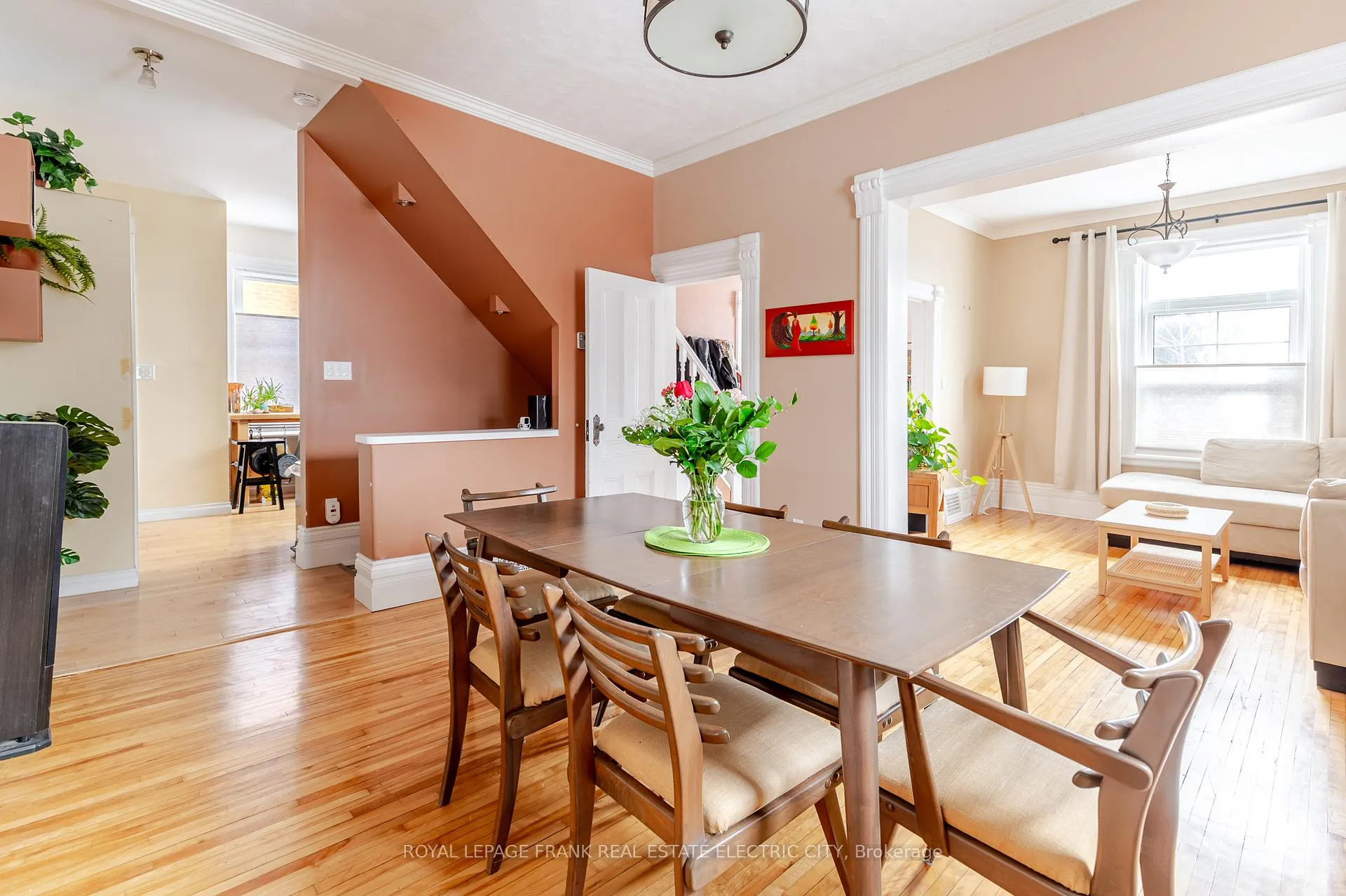 Photo 16 of 598 Sherbrooke Street, Peterborough, Town Ward 3 — HOMEH