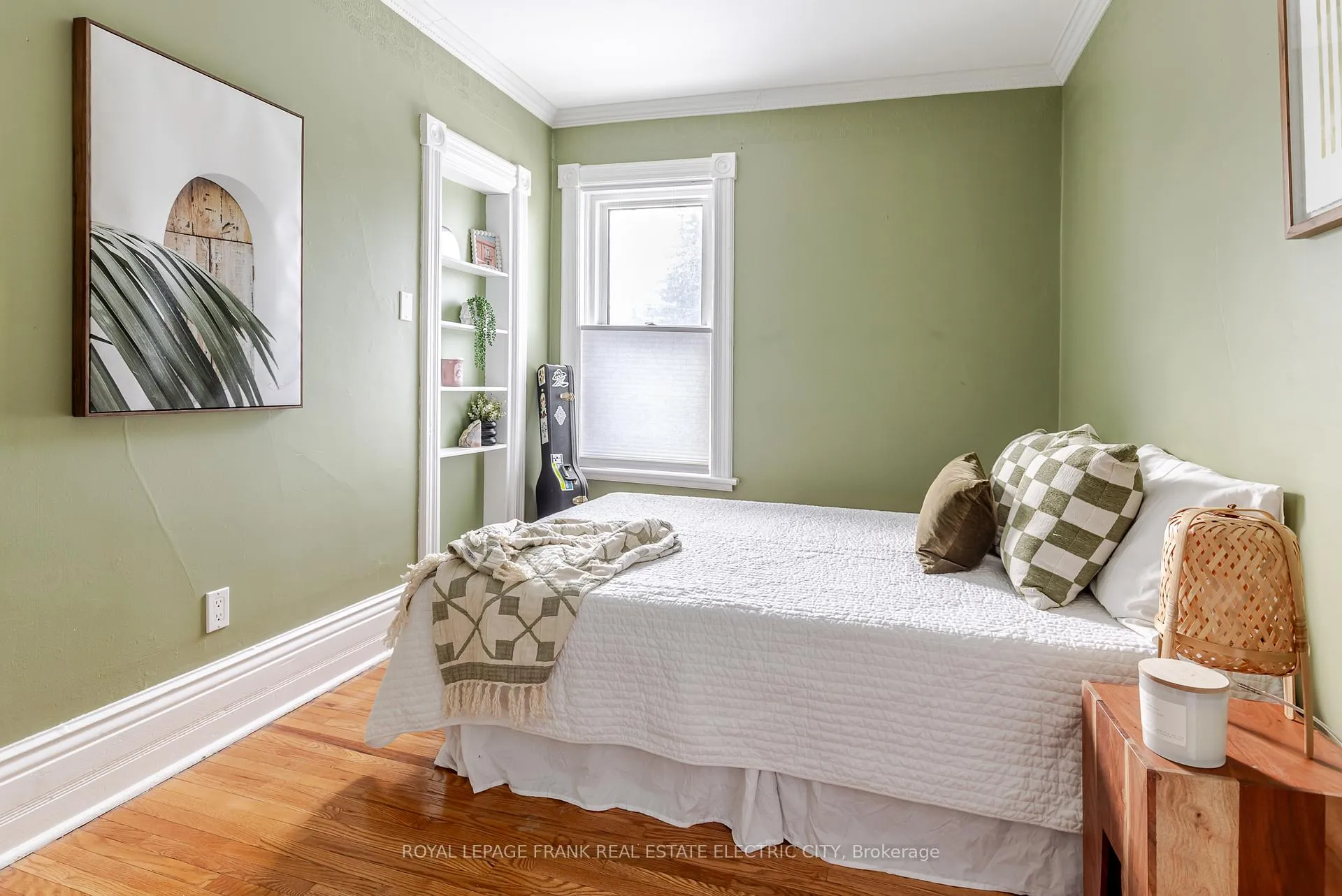Photo 25 of 598 Sherbrooke Street, Peterborough, Town Ward 3 — HOMEH