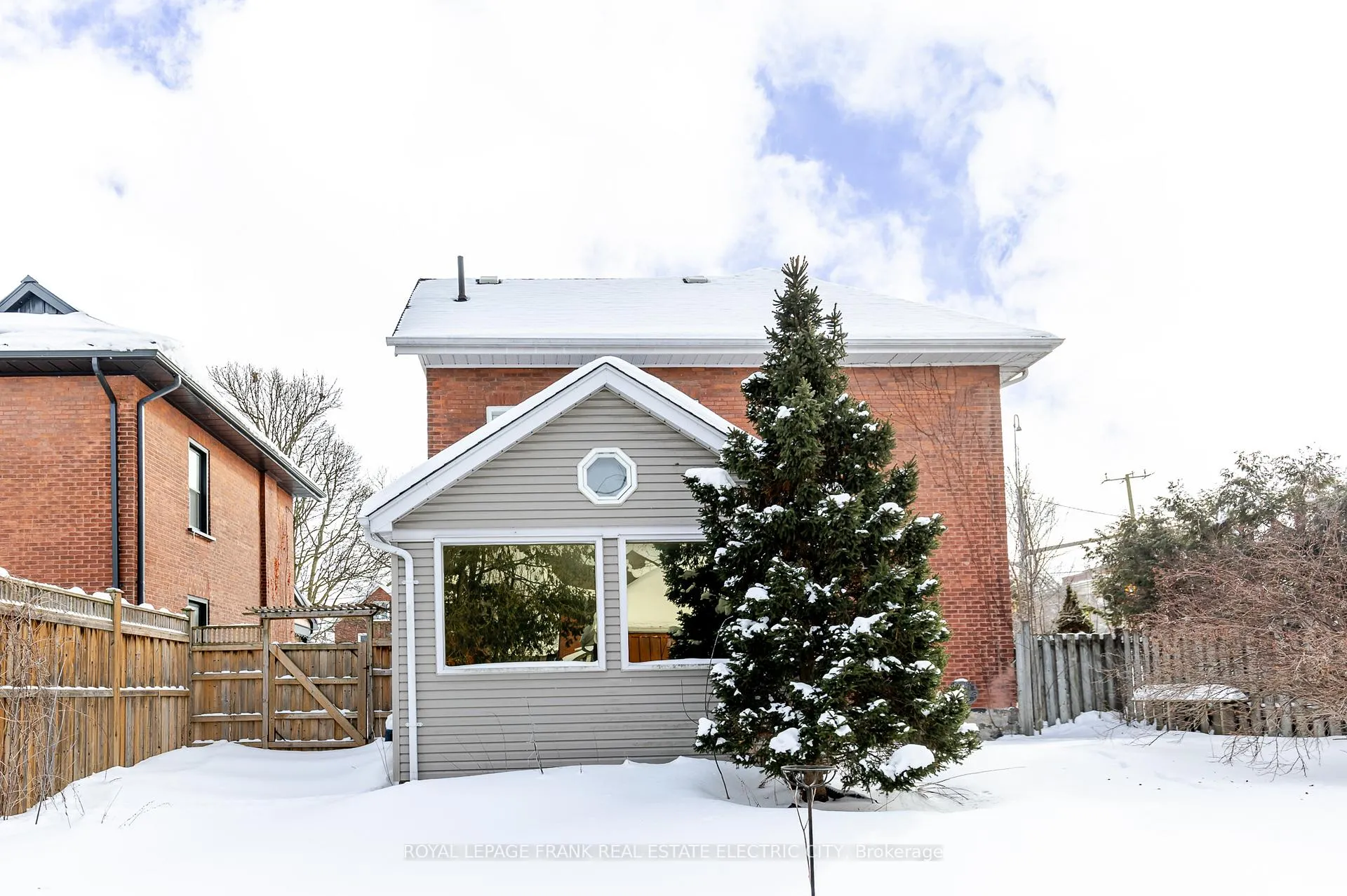 Photo 39 of 598 Sherbrooke Street, Peterborough, Town Ward 3 — HOMEH