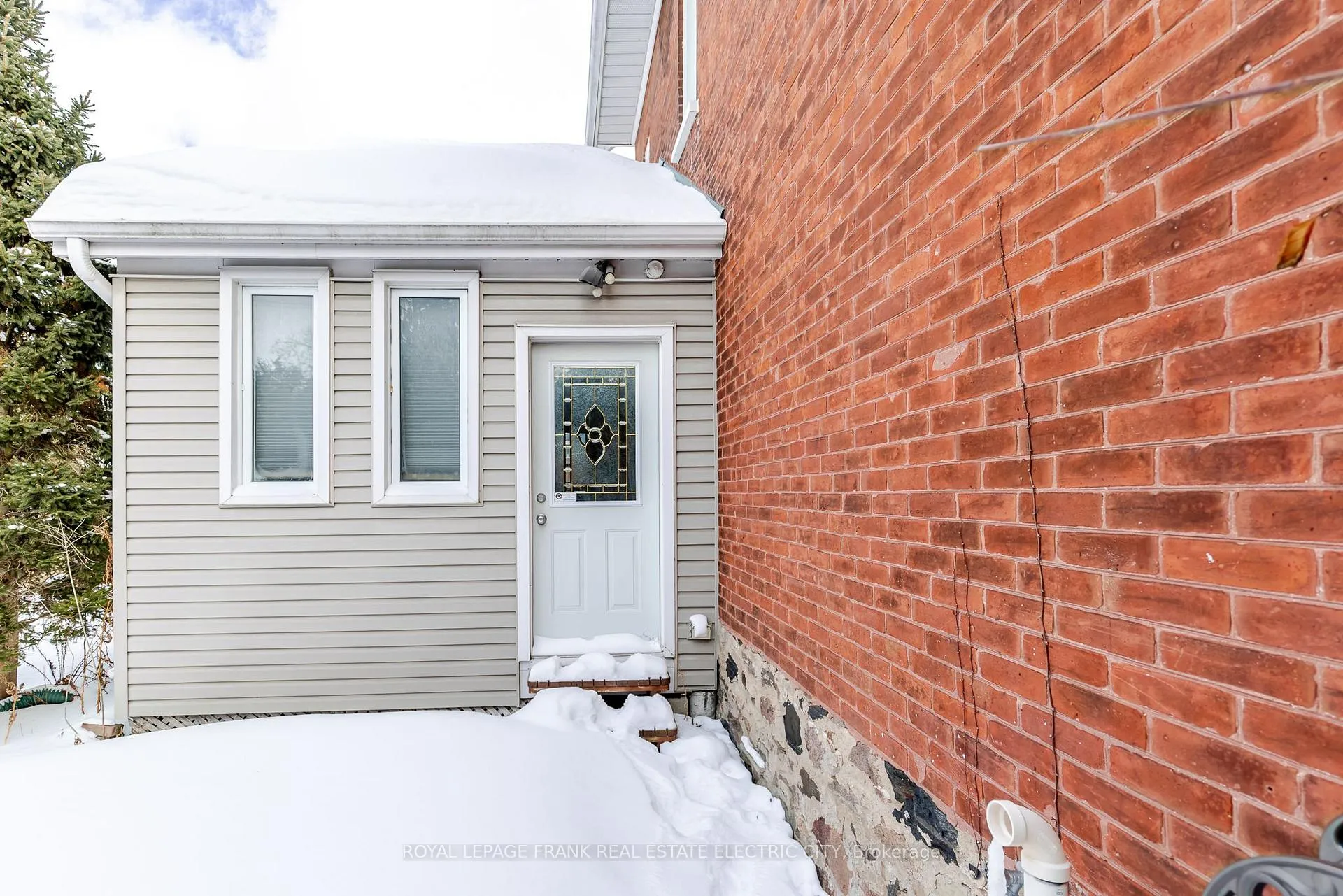 Photo 41 of 598 Sherbrooke Street, Peterborough, Town Ward 3 — HOMEH