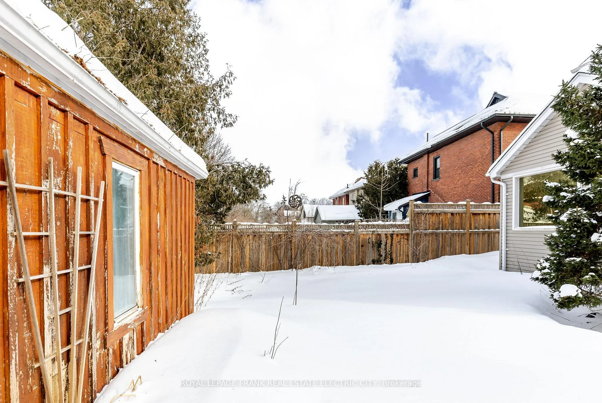 Photo 42 of 598 Sherbrooke Street, Peterborough, Town Ward 3 — HOMEH